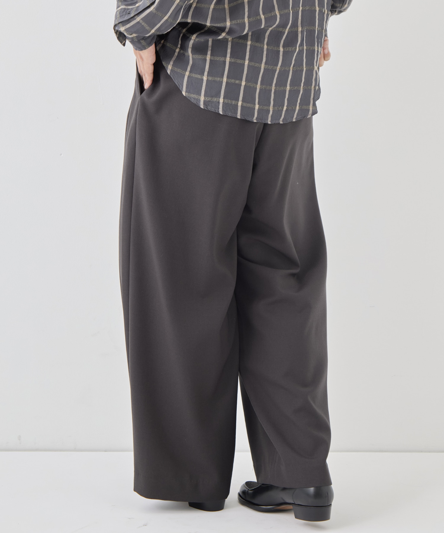 DOUBLE PLEATED BUGGY TROUSERS marka