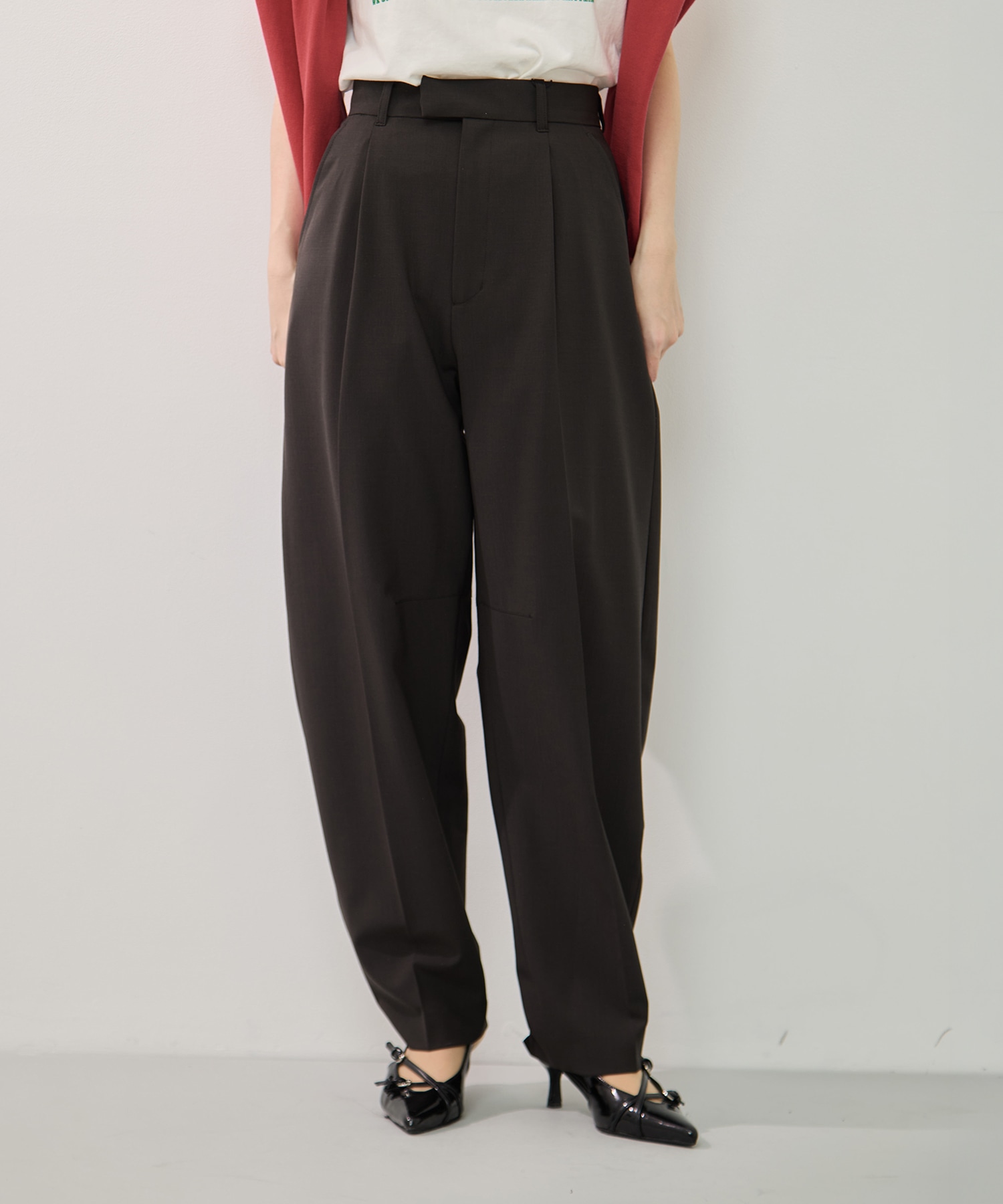 ストレッチウールバレルレッグパンツ KEY TIMEZ