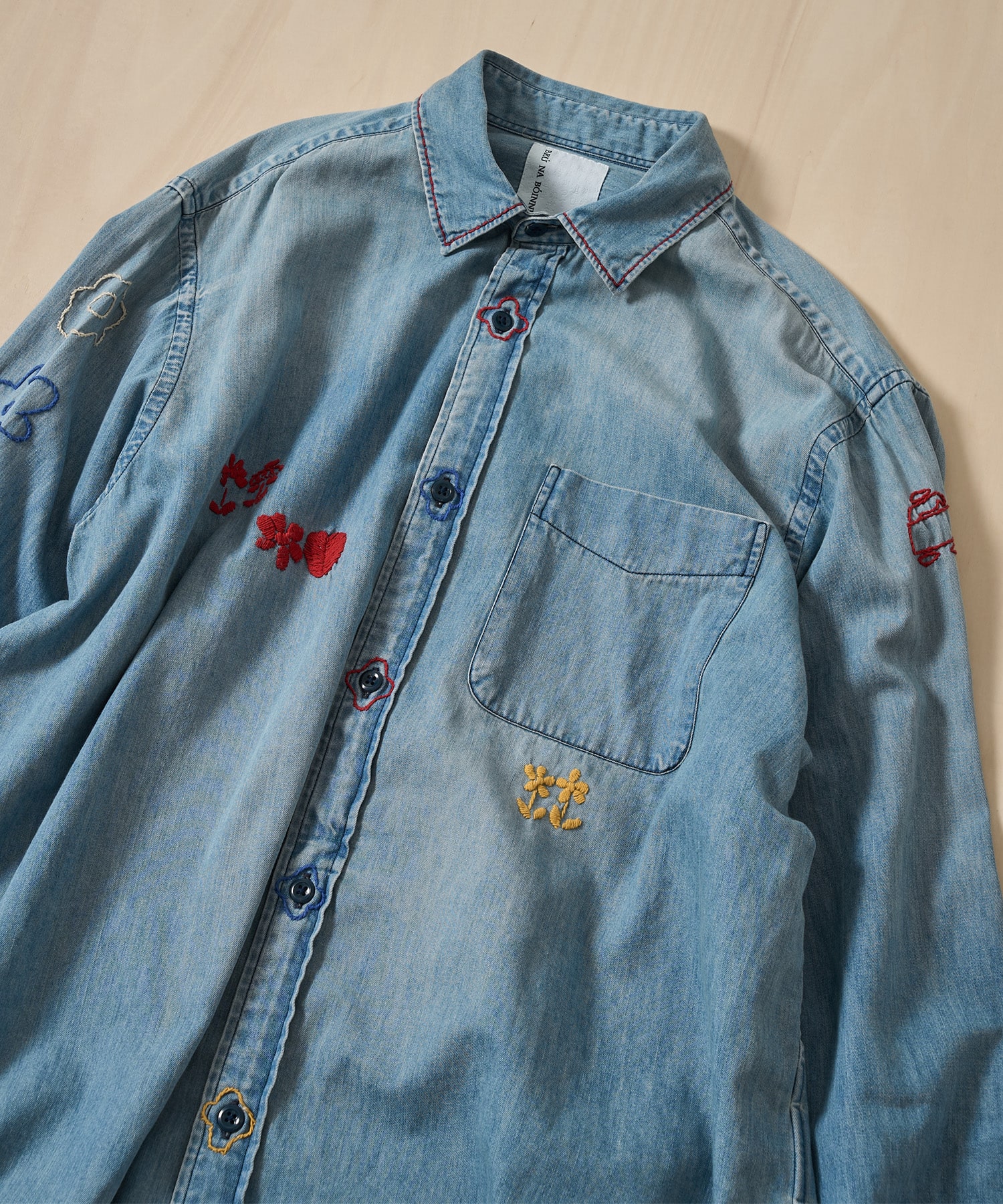 ラッキーエンブロイダリーシャツ BRU NA BOINNE