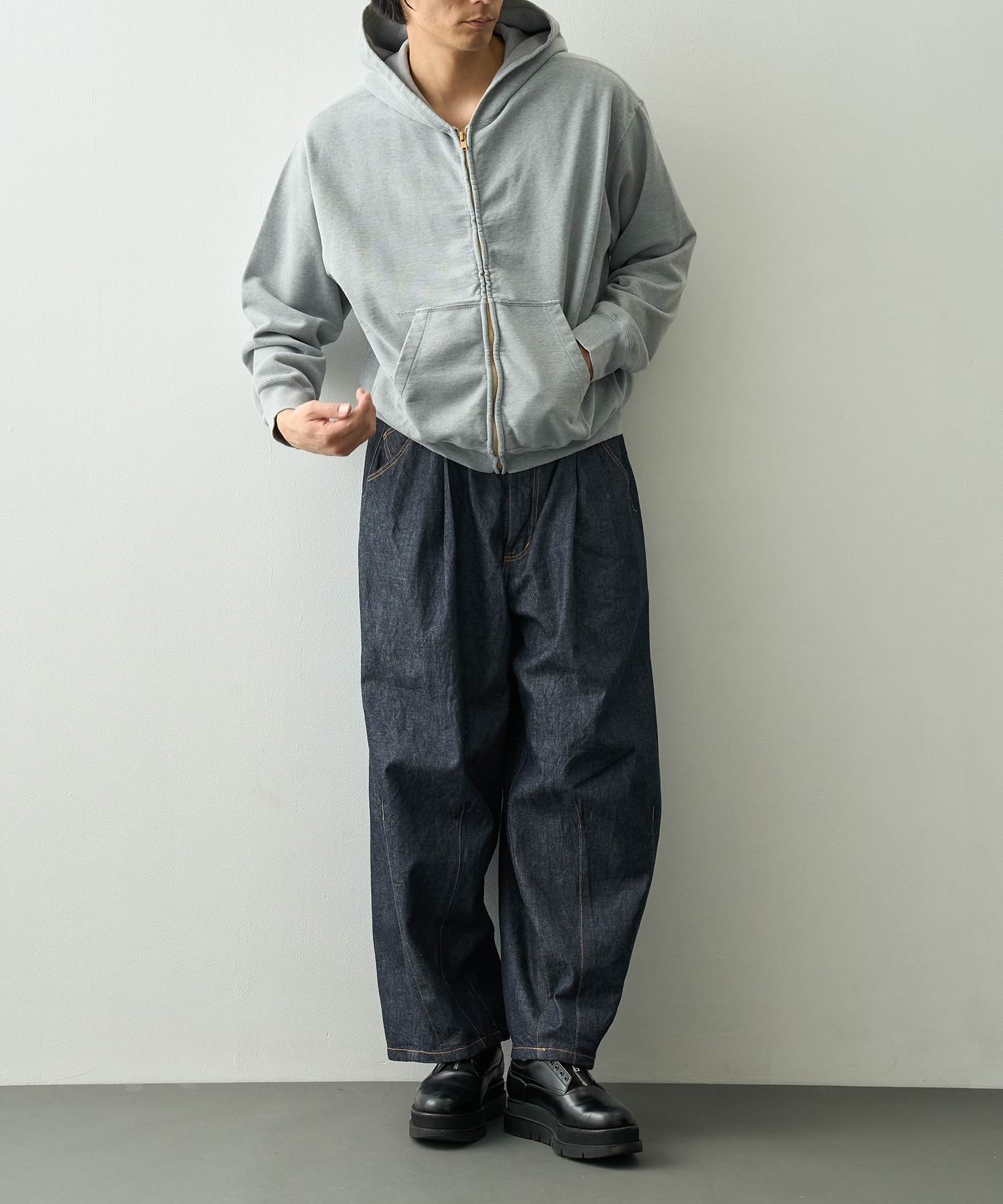 SP加工裏毛ZIPパーカー New Fit REMI RELIEF