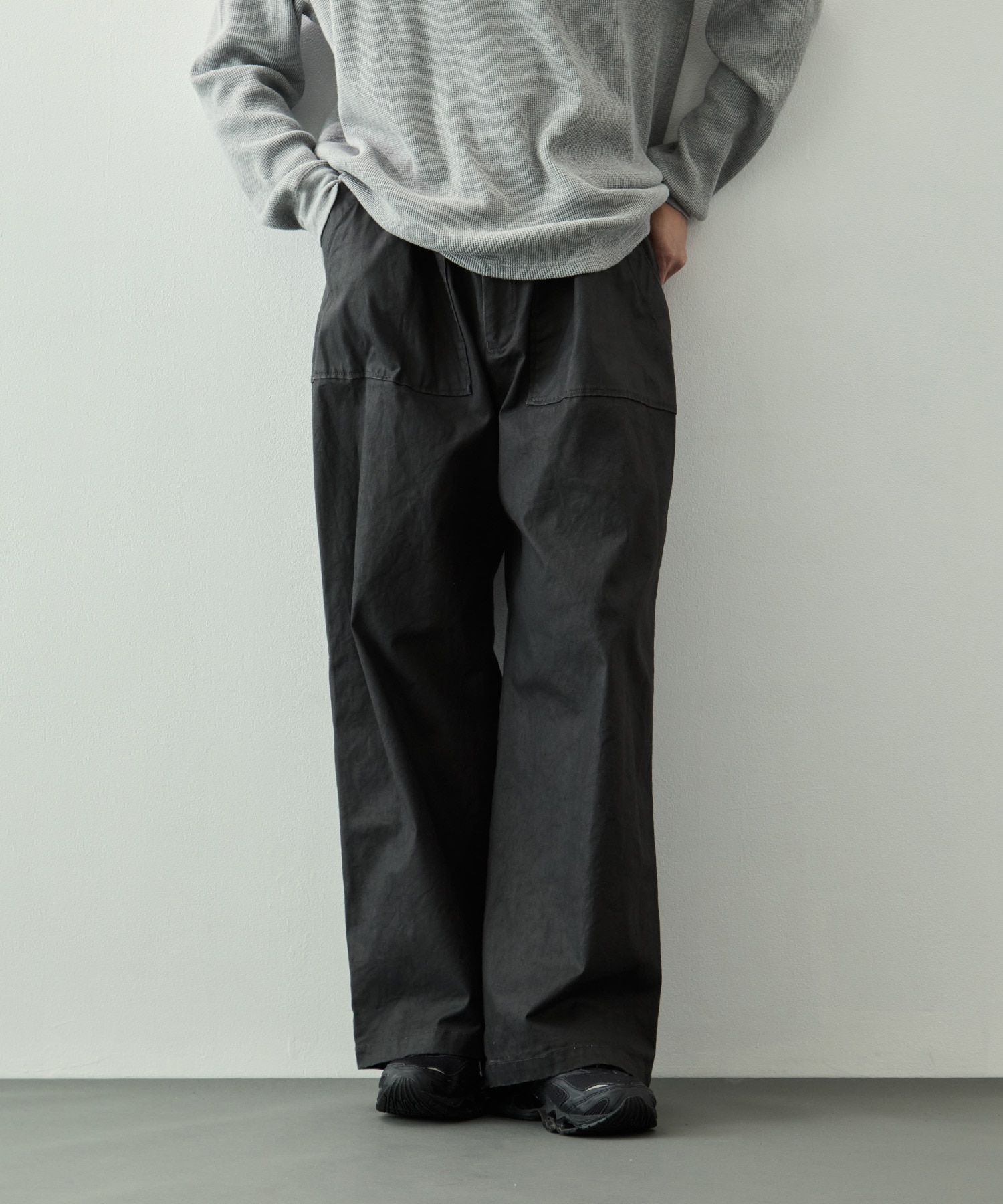 Coating Cotton 1pleated Backer Pants YOKE