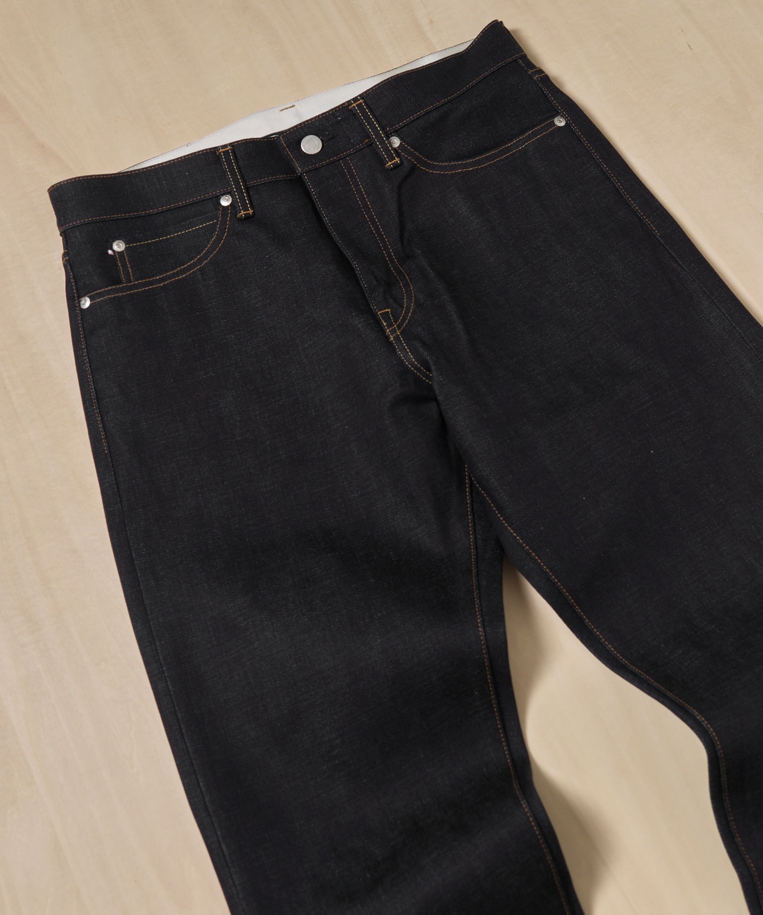 #200 STANDARD TAPERED 14.7oz MOMOTARO JEANS