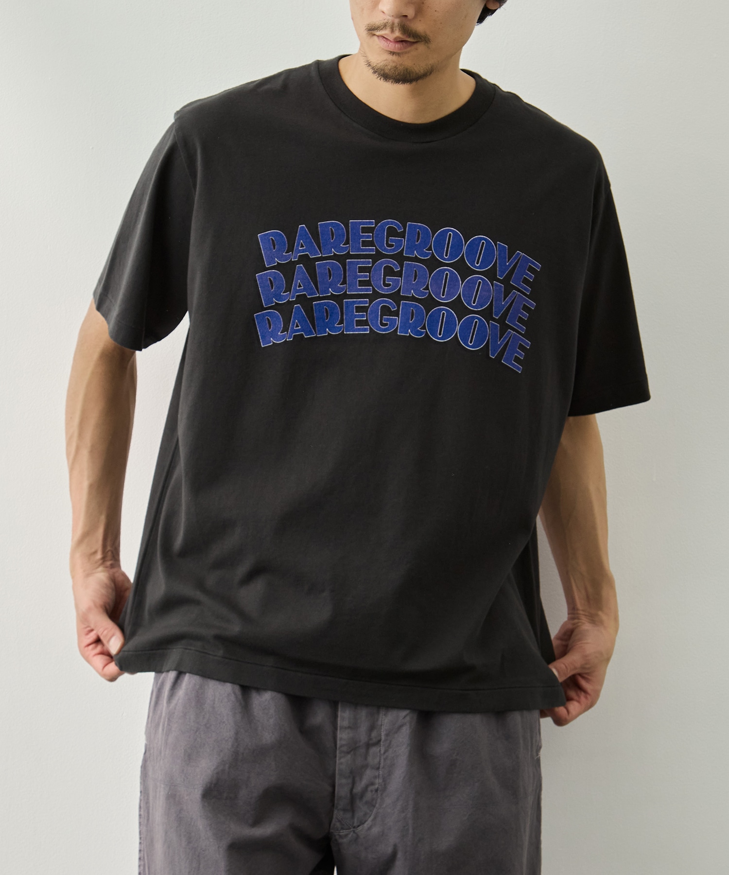 RAREGROOVE Print Tee WIDE blurhmsROOTSTOCK