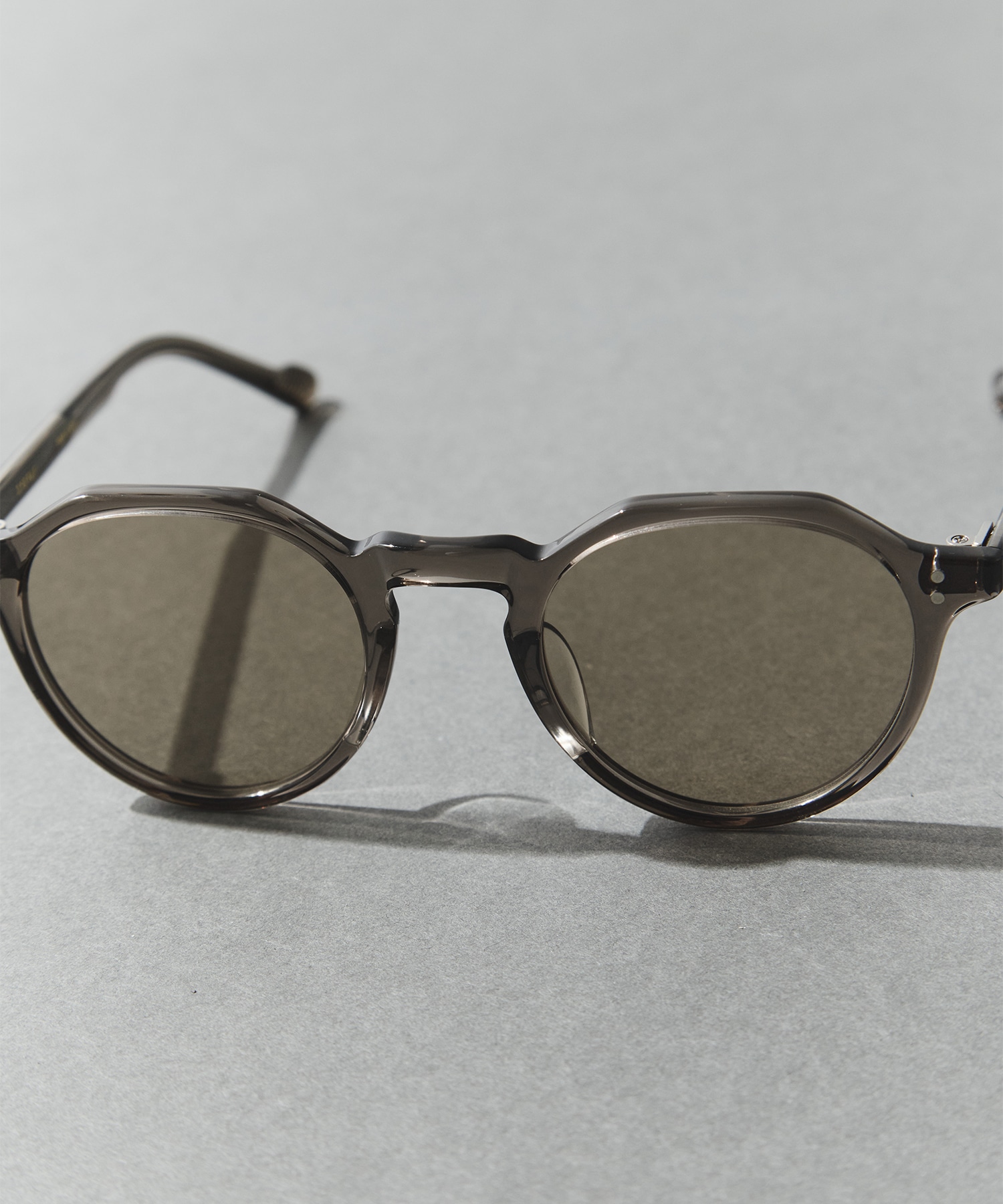 ATTACHE(47) 47 SMK-S.BR EYEVAN