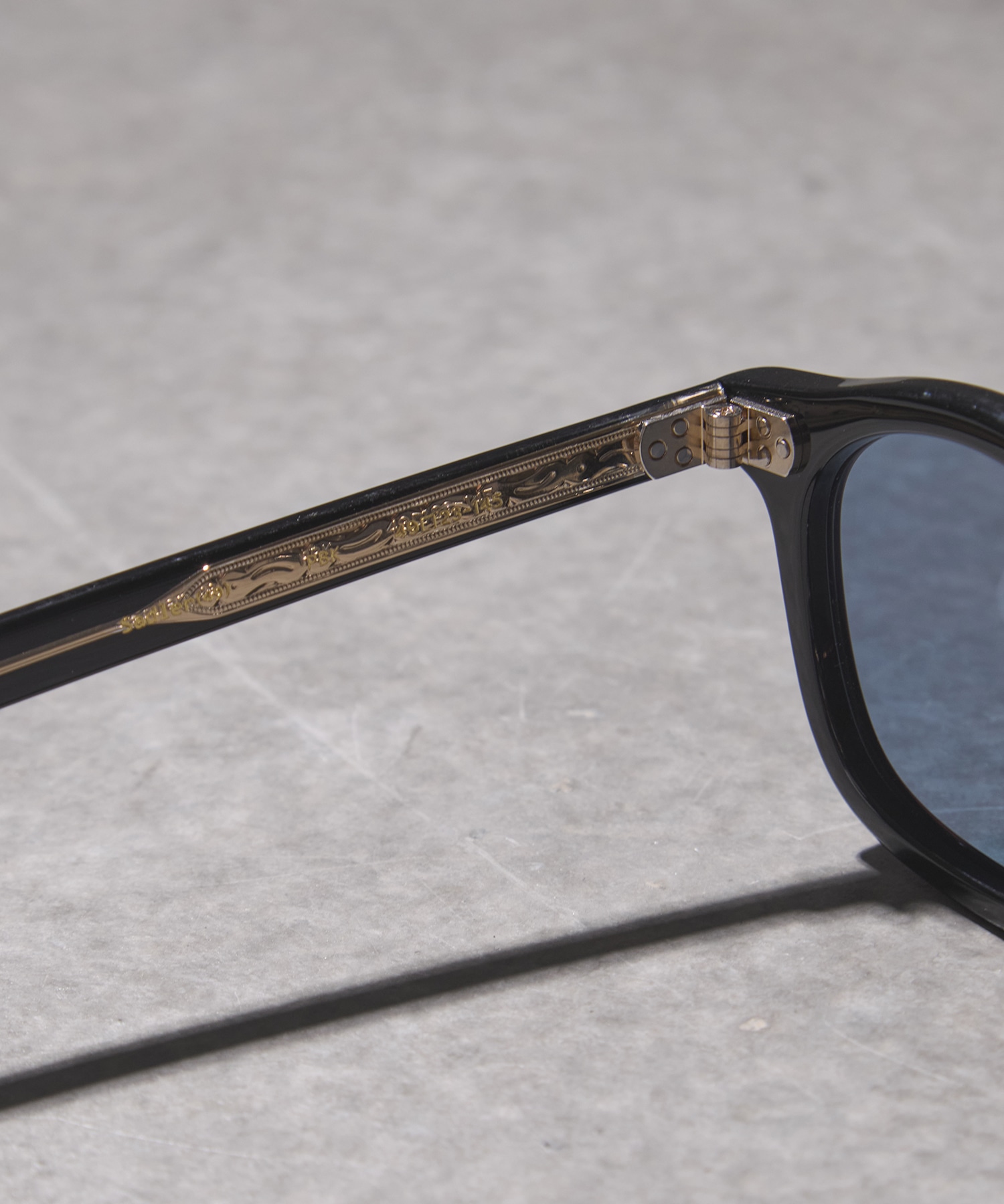 SADLER(49) 49 PBK-BLU. EYEVAN