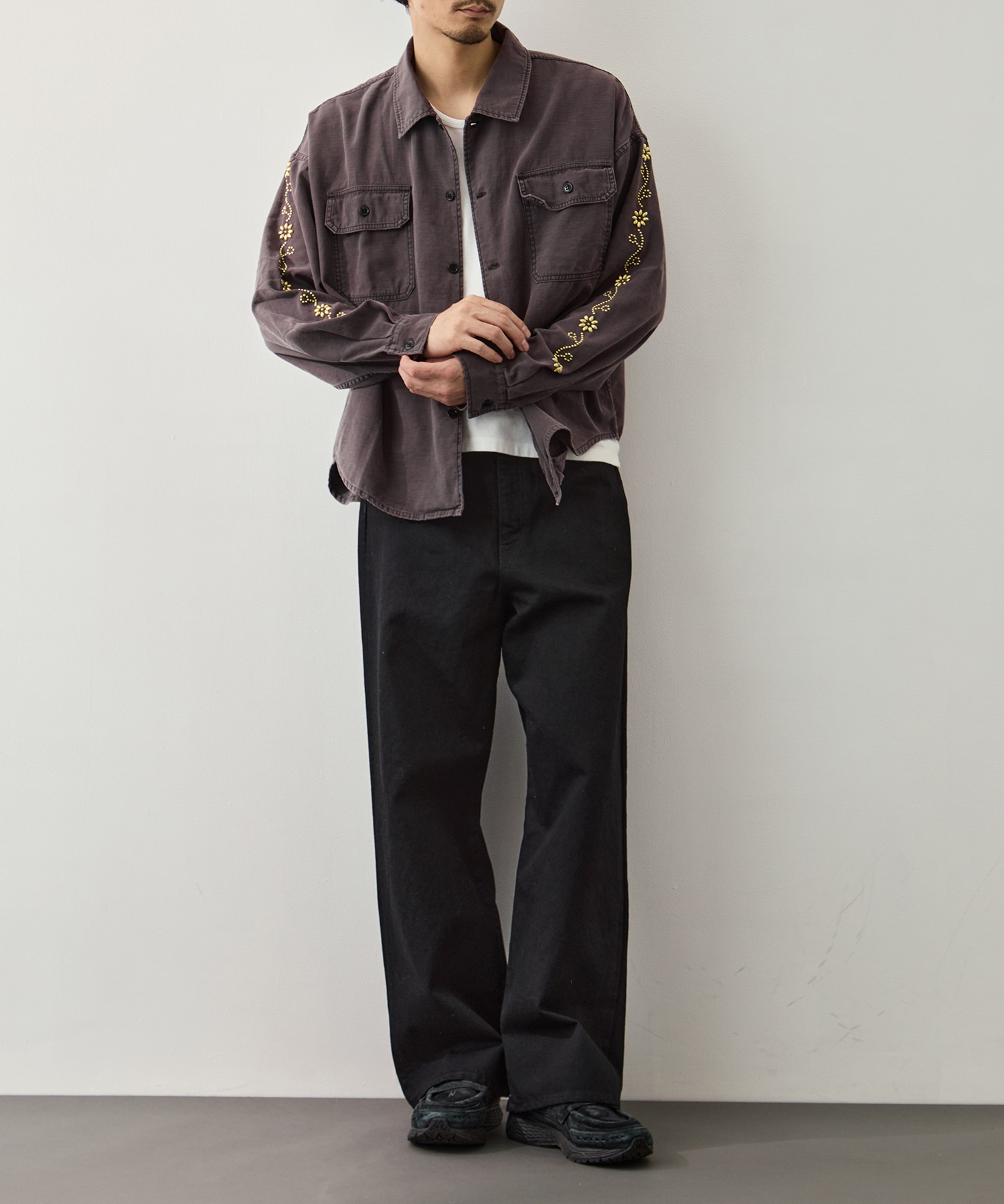 WIDE MILITARY SHIRT(袖：スタッズ) REMI RELIEF