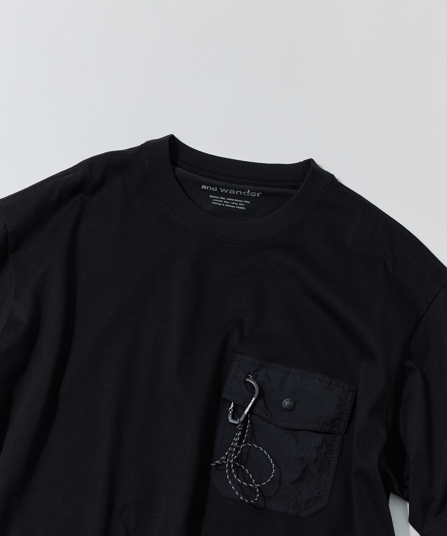 pocket T and wander