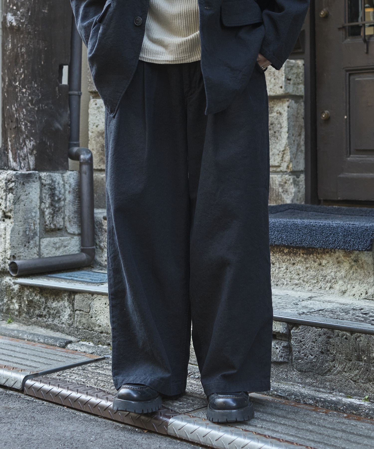 C/Li Canvas 2 Tuck Trousers COOTIE PRODUCTIONS