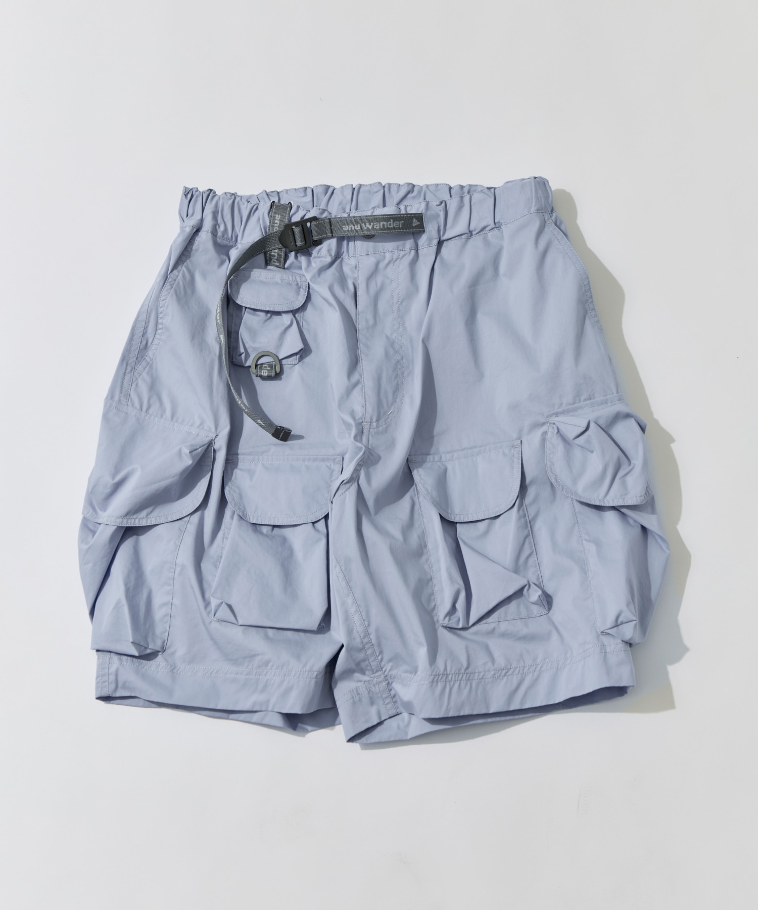 multi pocket short pants and wander