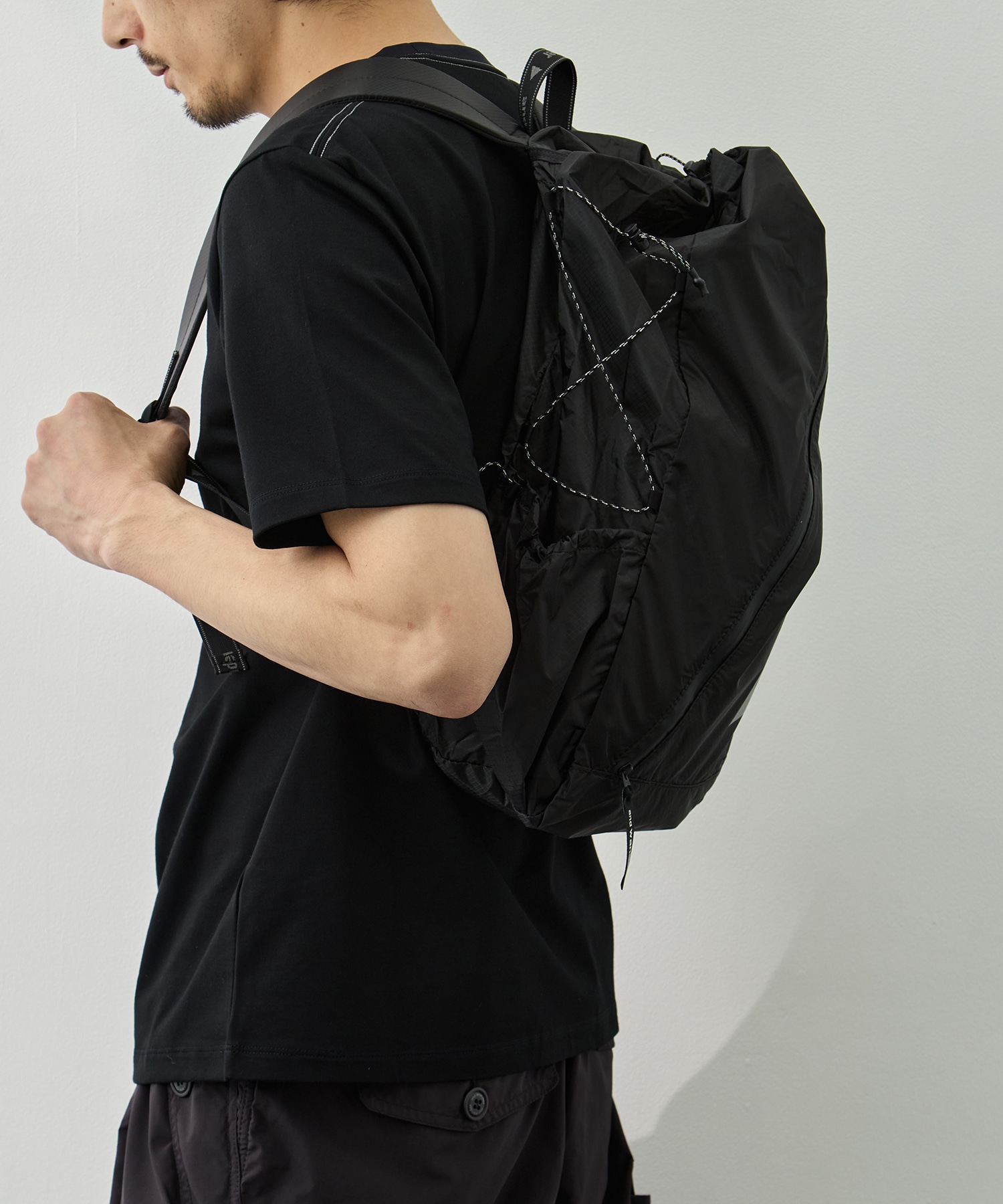 sil daypack and wander