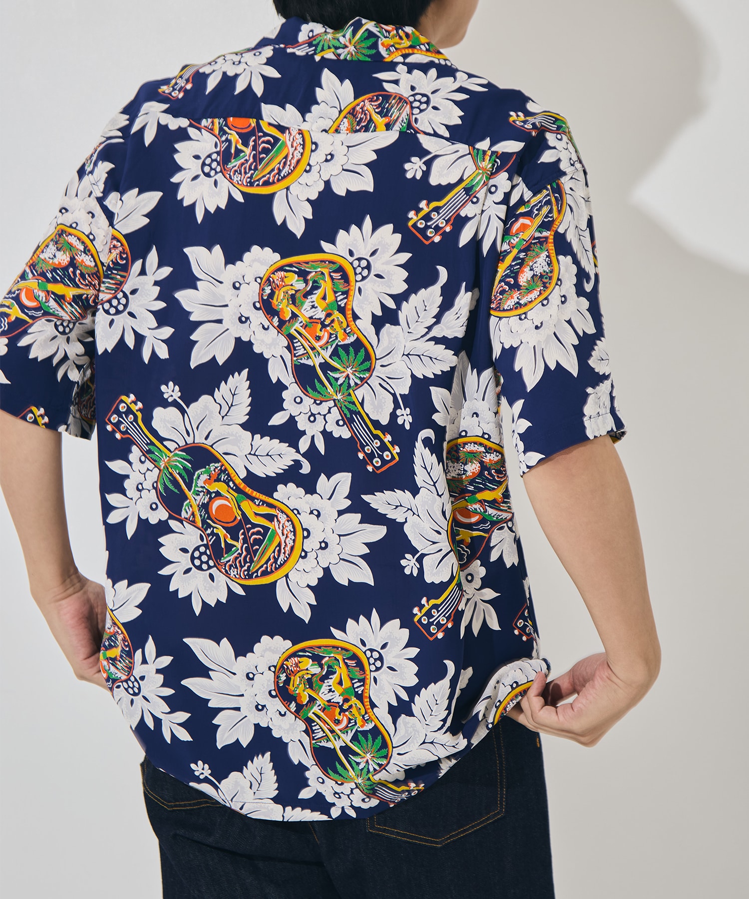 UKULELE MELODYS/S RAYON HAWAIIAN SHIRT SUN SURF