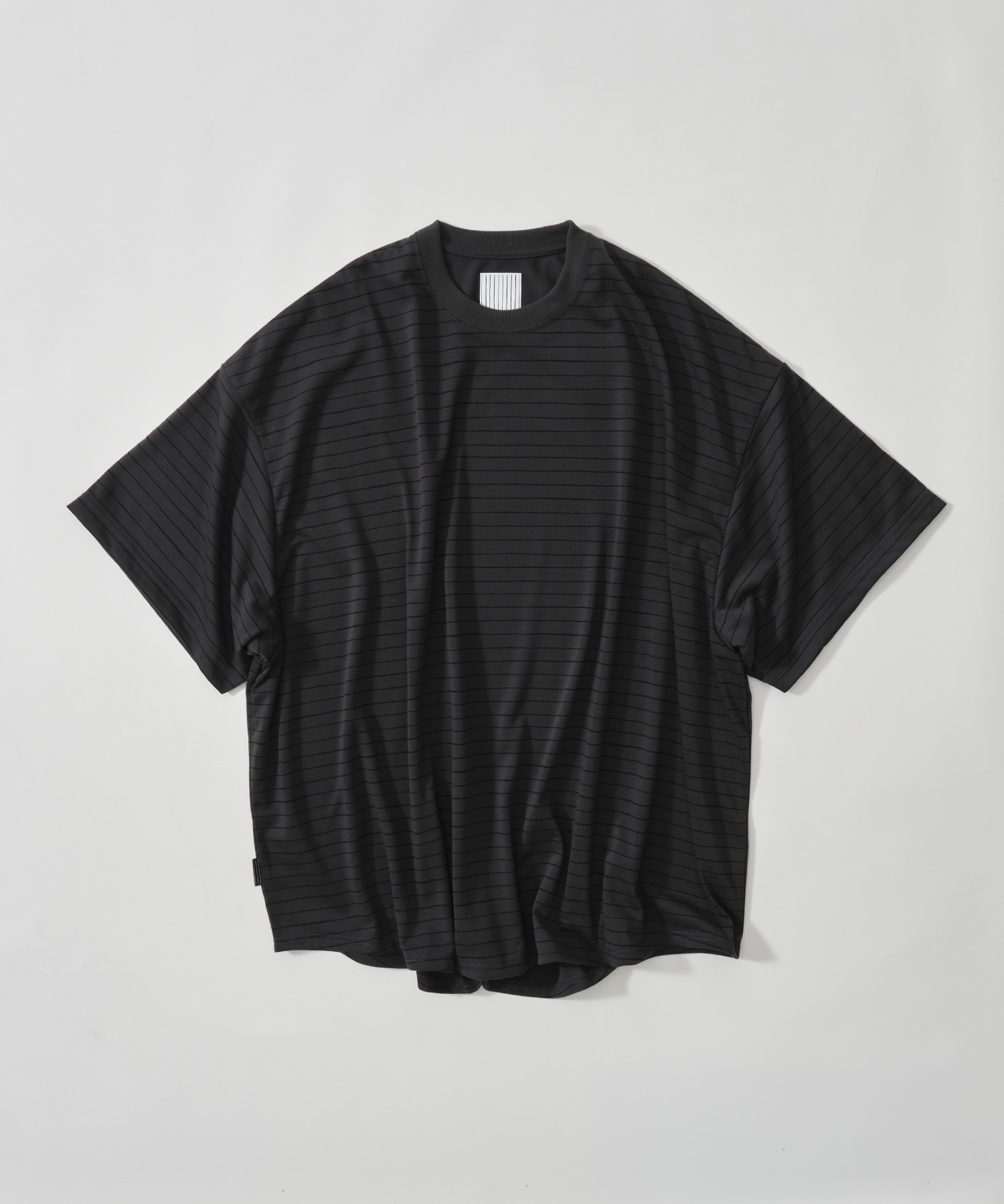 SUPER BIG SIDE STRIPE TECH SS TEE S.F.C