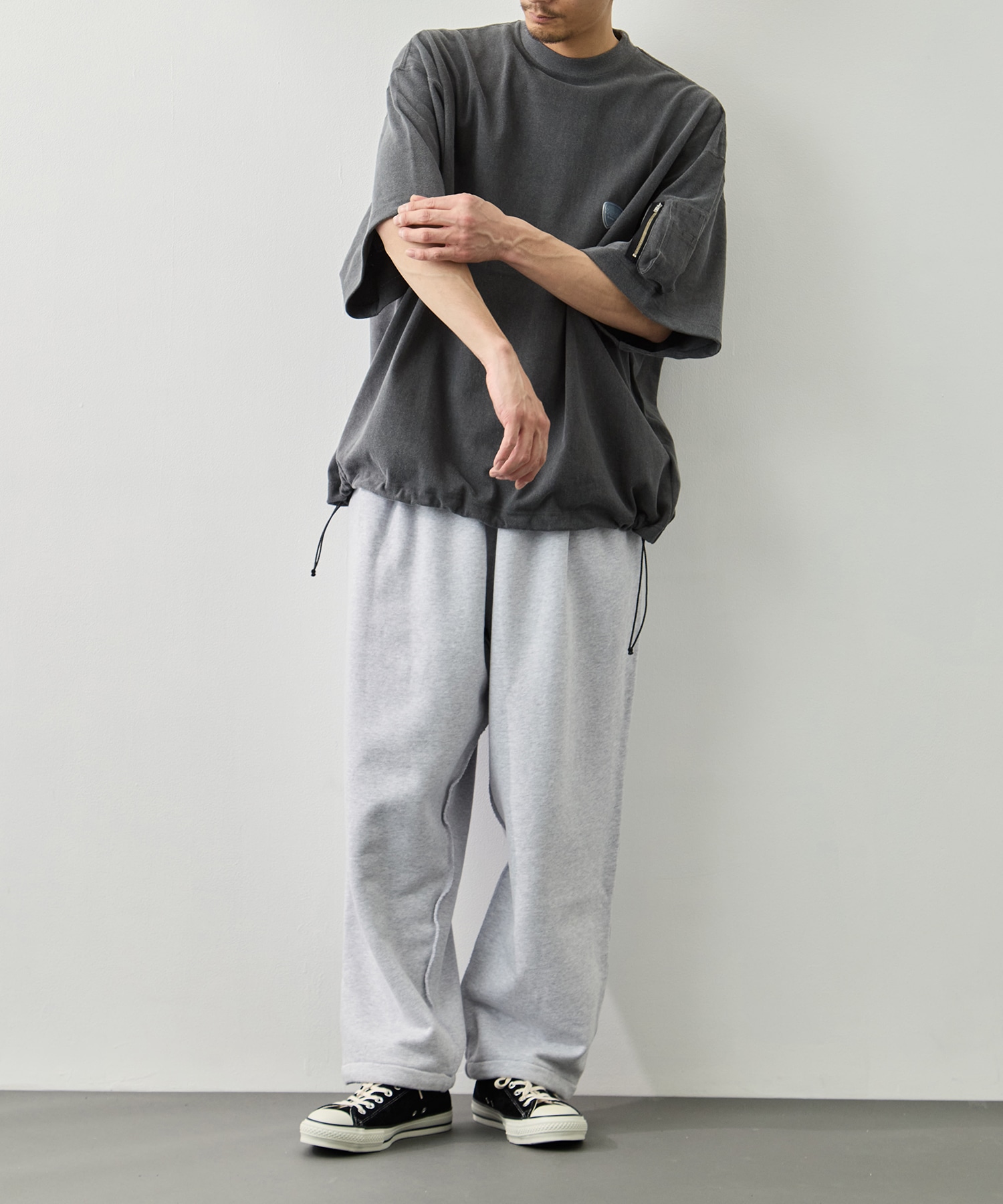 Arm Pocket Balloon T-Shirt is-ness