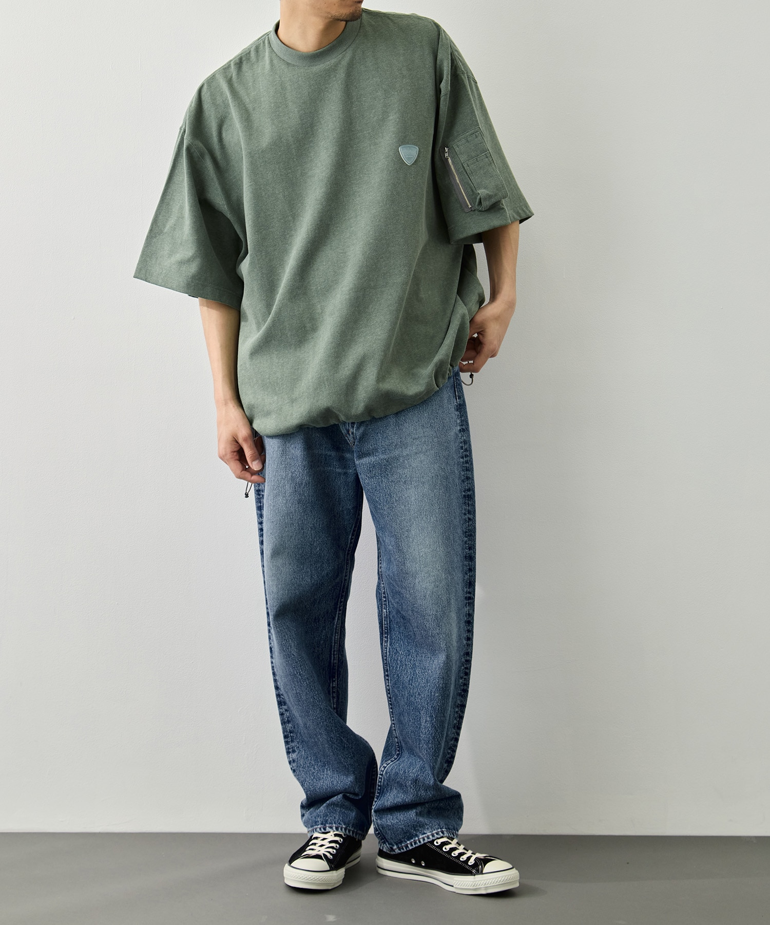 Arm Pocket Balloon T-Shirt is-ness