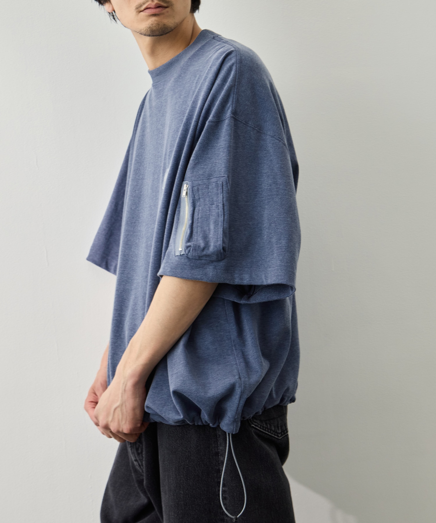 Arm Pocket Balloon T-Shirt is-ness