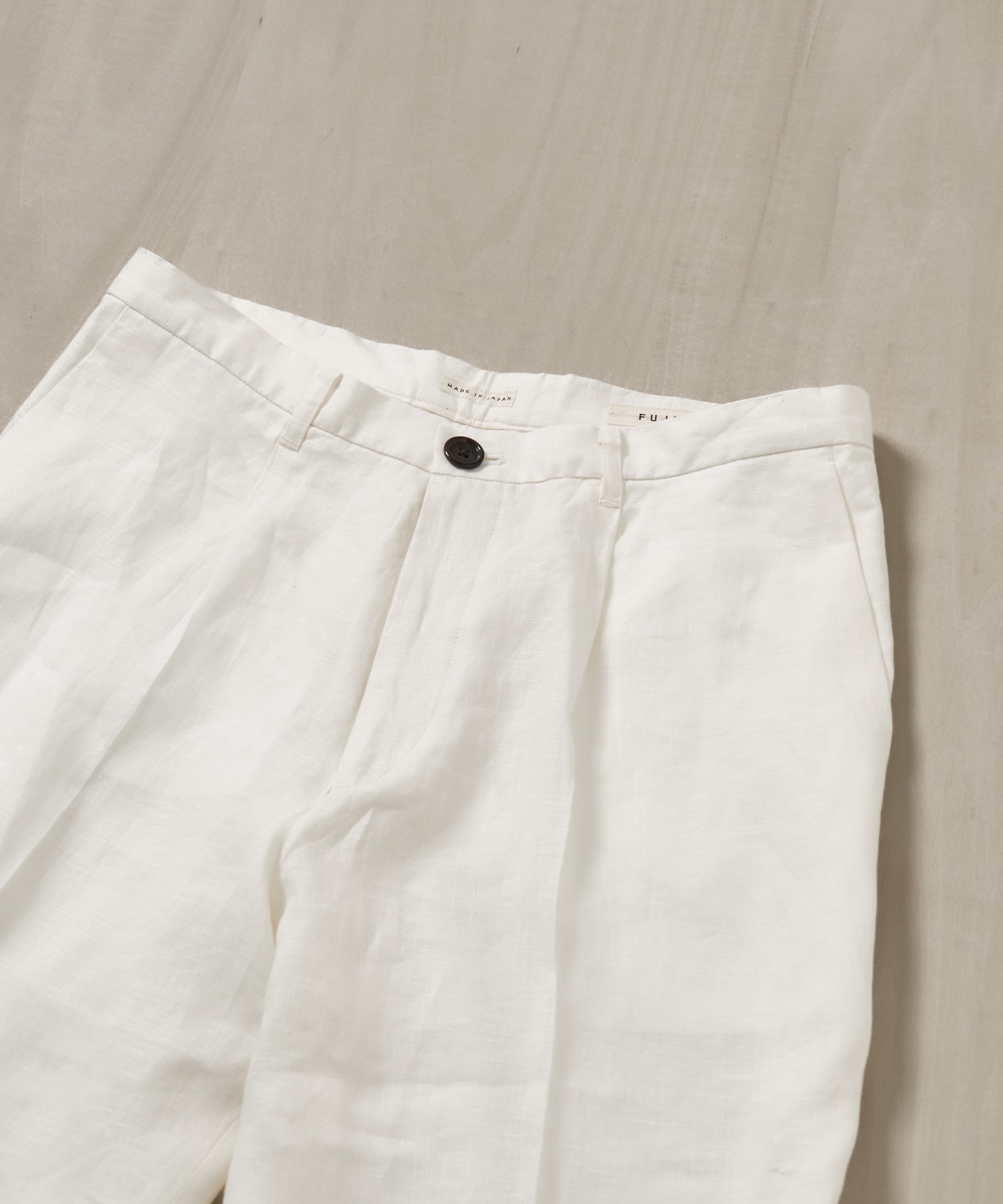 LINEN ONE TUCK SHORTS FUJI