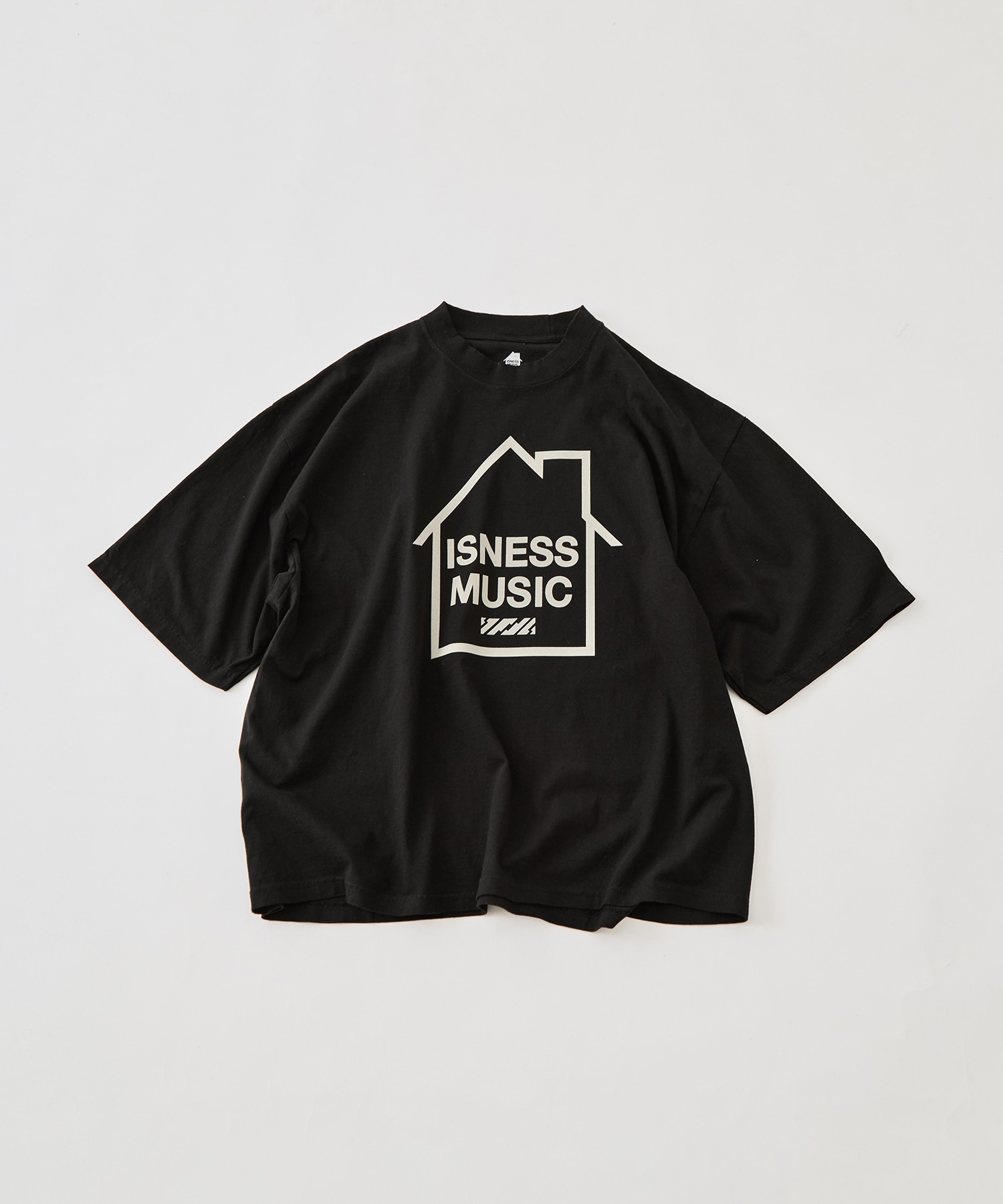 LOGO T-SHIRT is-ness