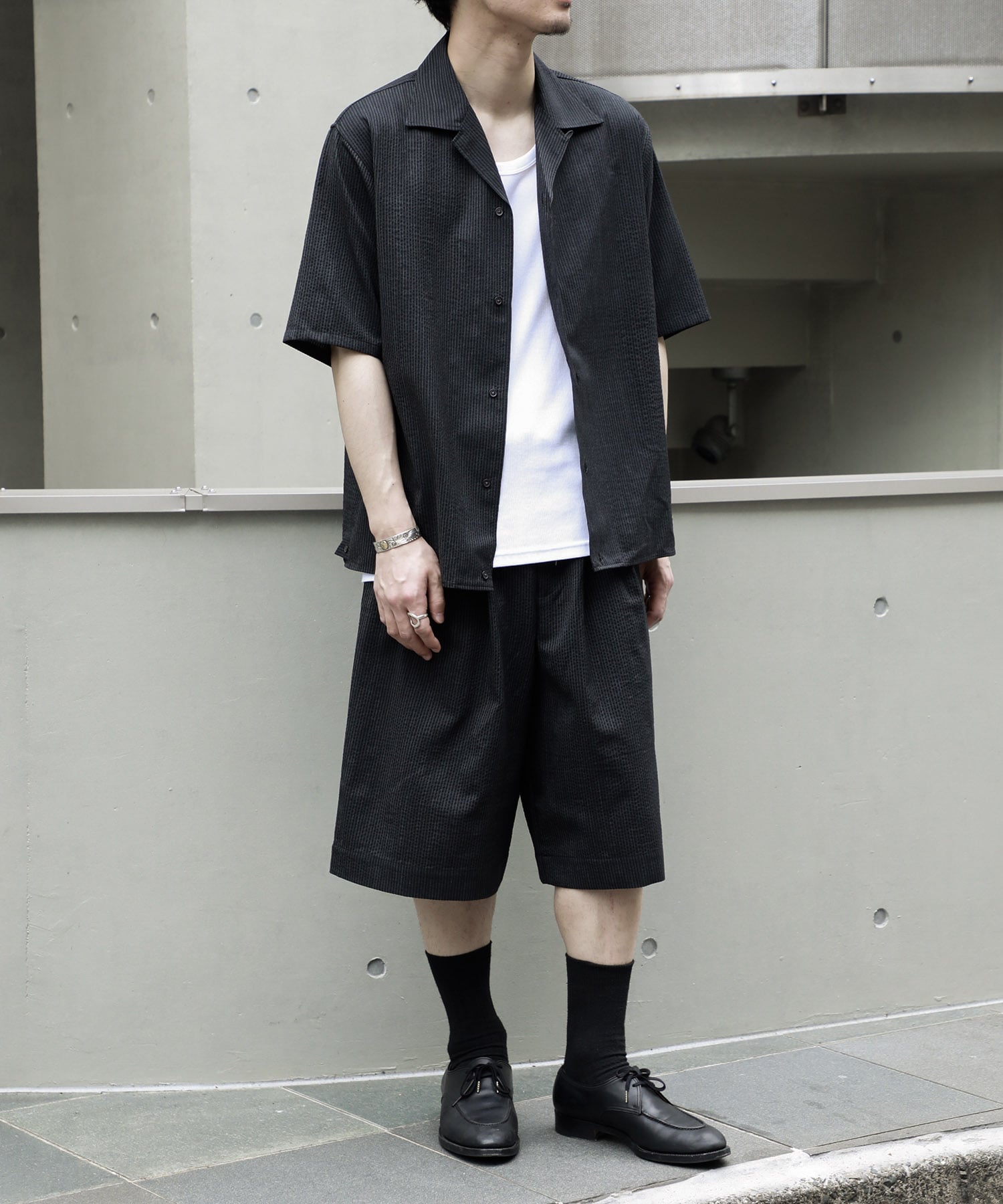 DOUBLE TUCK SHORTS marka