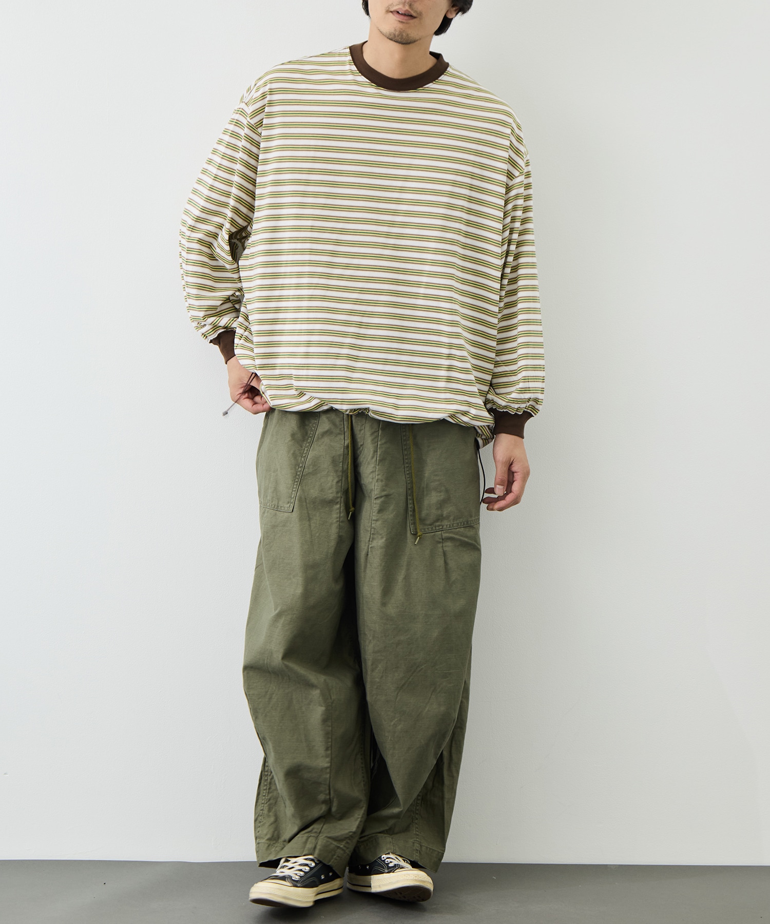 Balloon Border Long-sleeve T-Shirt is-ness