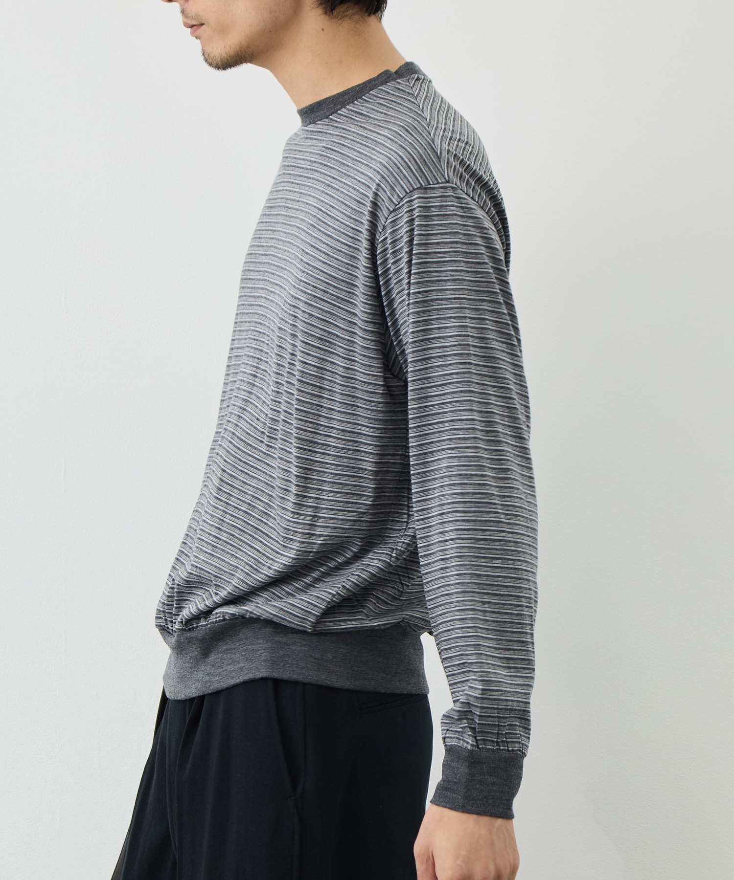 CREW NECK L/S TEE marka