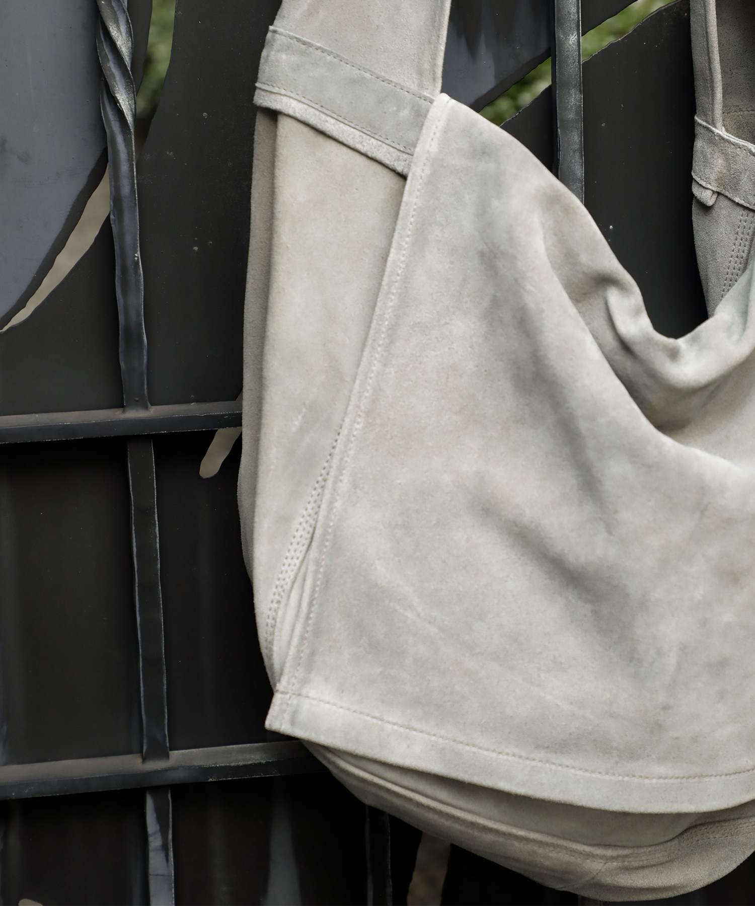 LEATHER SHOULDER BAG -Cow split leather- SEVEN BY SEVEN