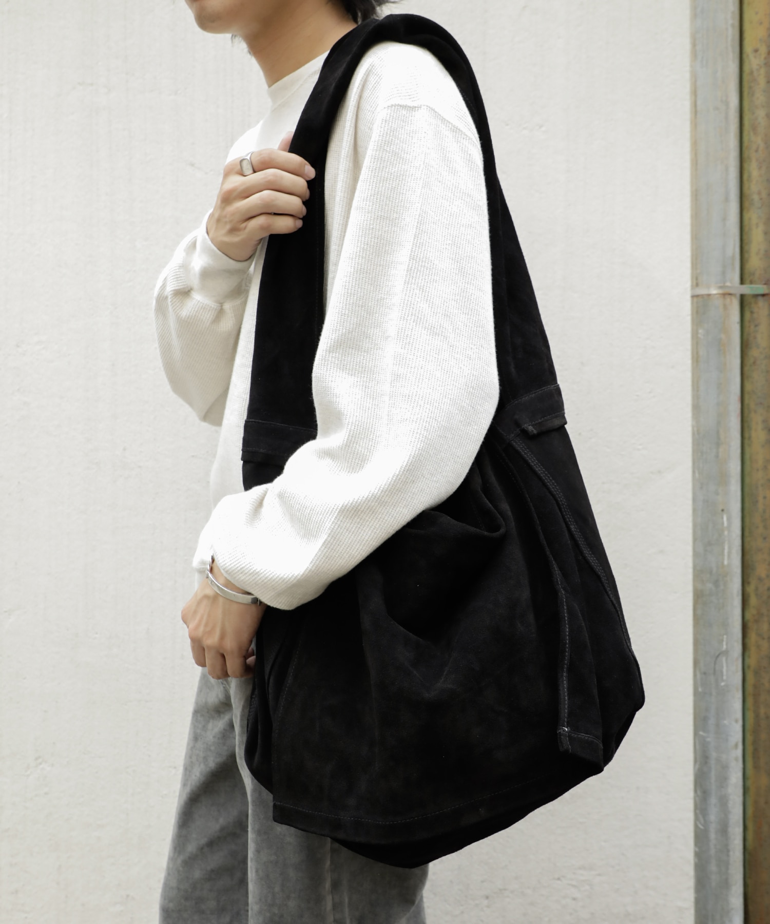 LEATHER SHOULDER BAG -Cow split leather-- SEVEN BY SEVEN