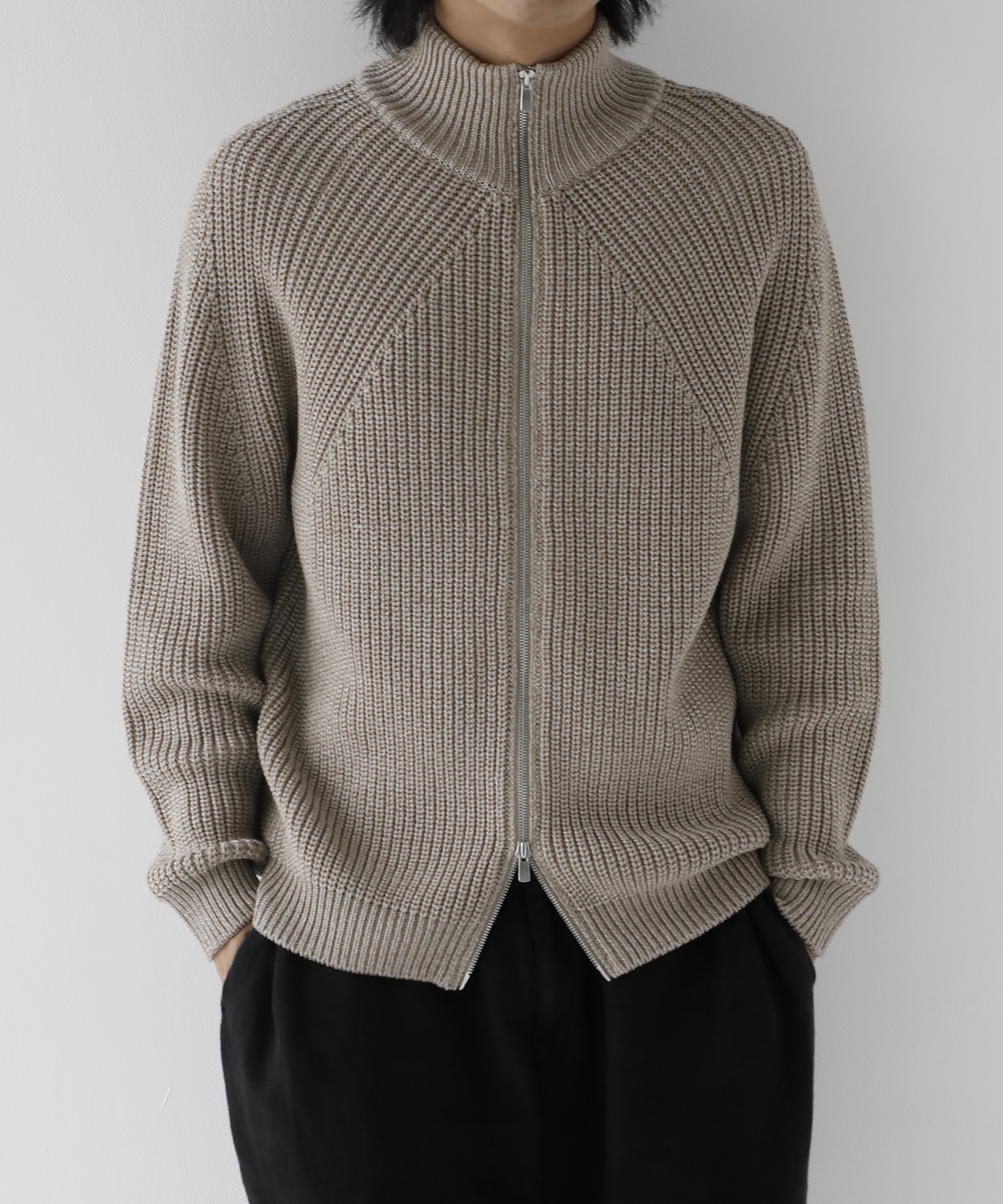 SIGNATURE DRIVERS KNIT BATONER