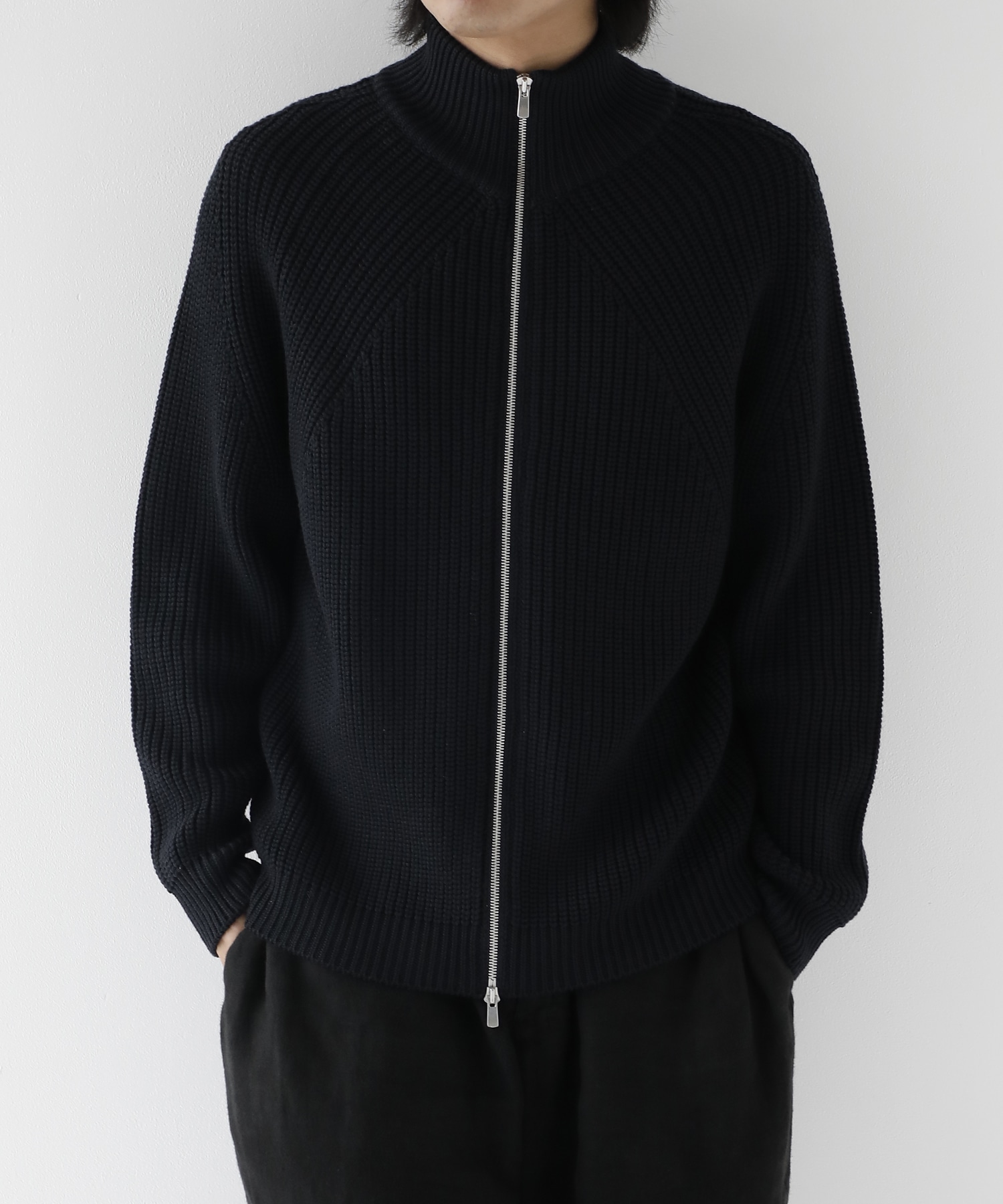 SIGNATURE DRIVERS KNIT BATONER