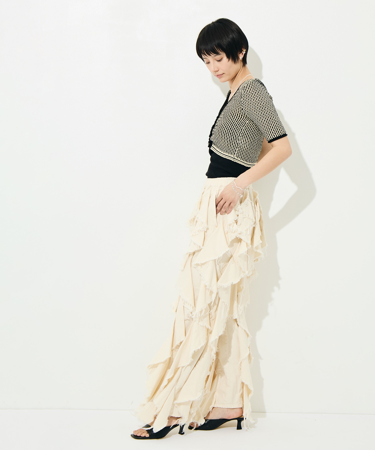 LIGHT OZ RUFFLE DENIM PANTS BELPER