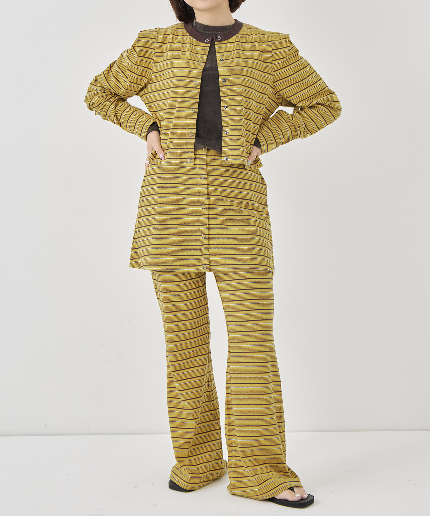 Multi-Border Tucked Shoulder Cardigan PHEENY