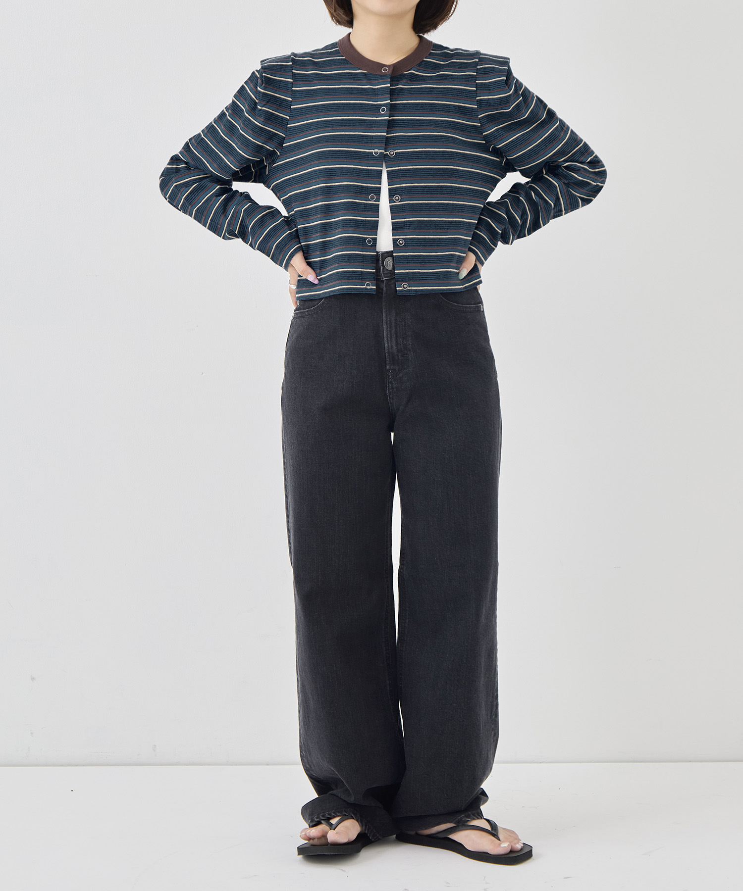 Multi-Border Tucked Shoulder Cardigan PHEENY