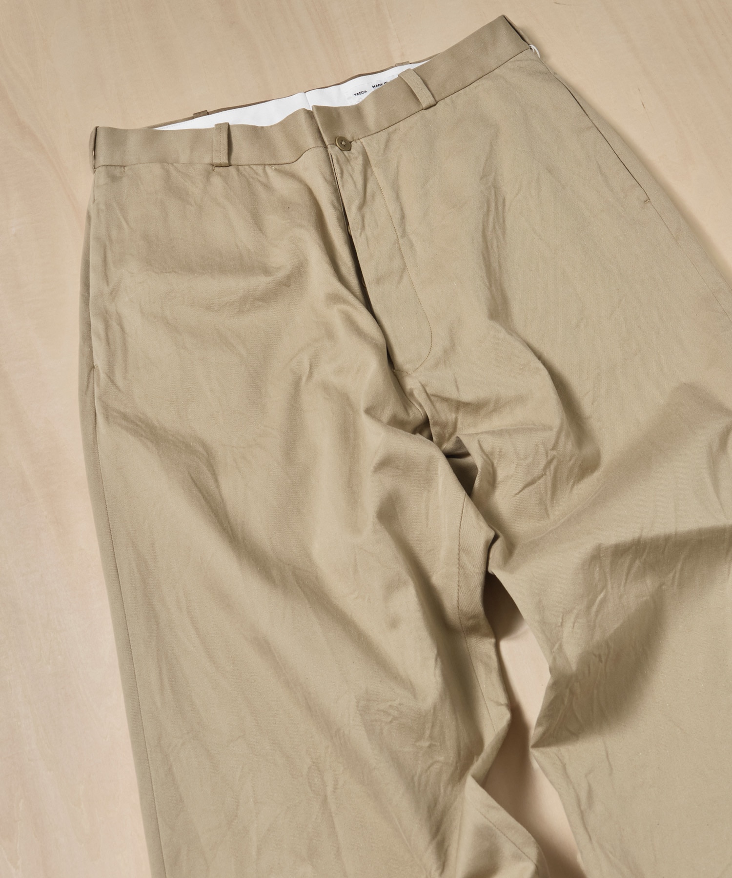 チノパンツ　ワイドテーパード YAECA