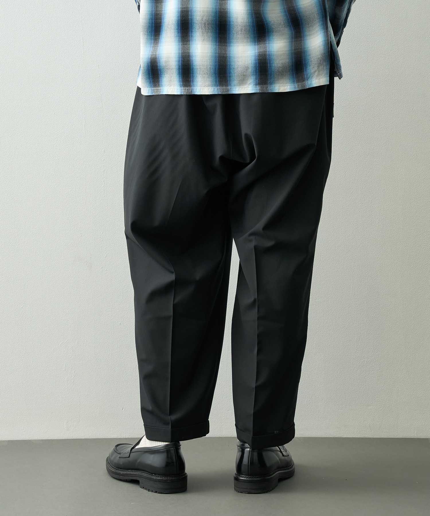 TWO TUCK S WOOL PANTS S.F.C