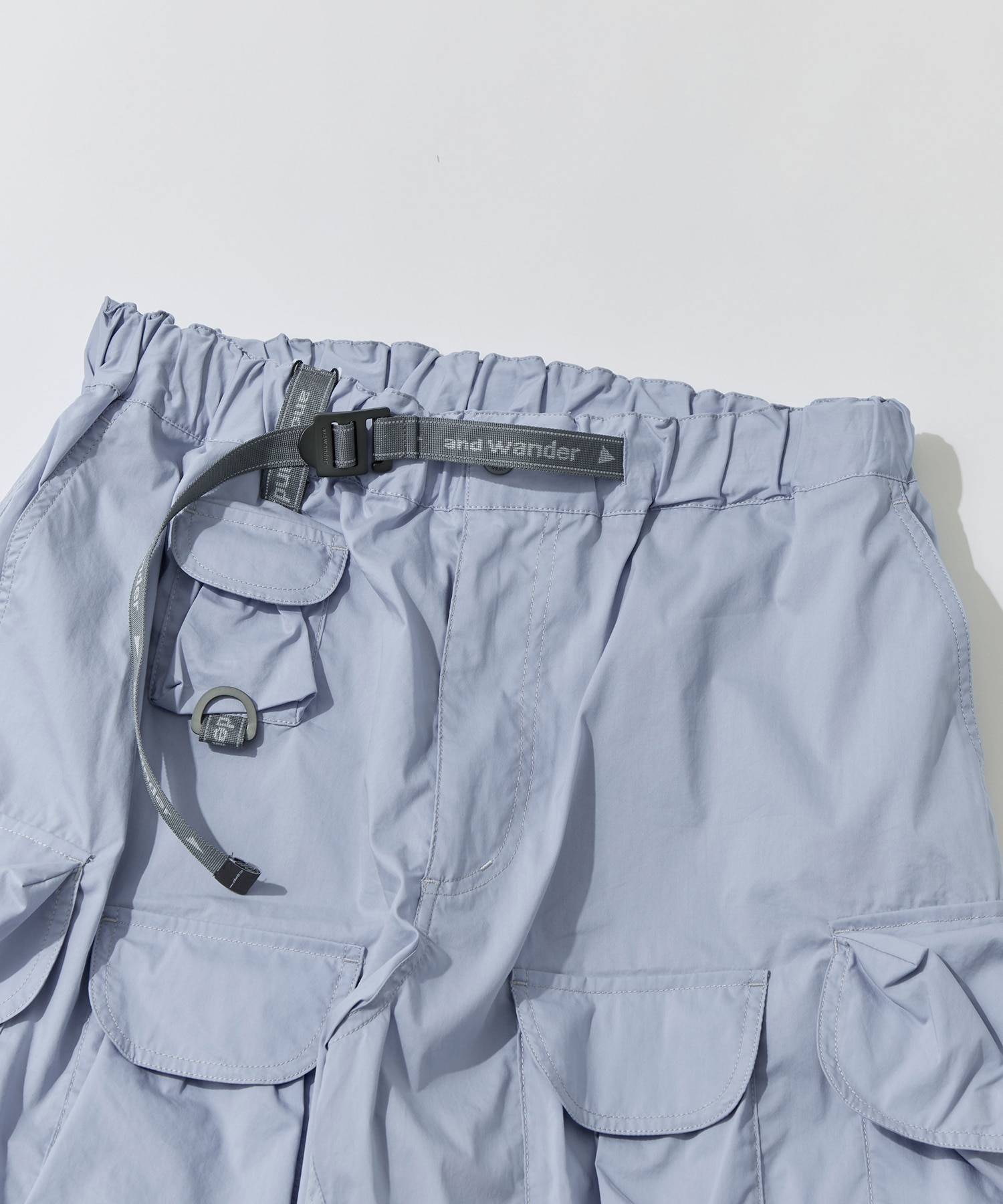 multi pocket short pants and wander