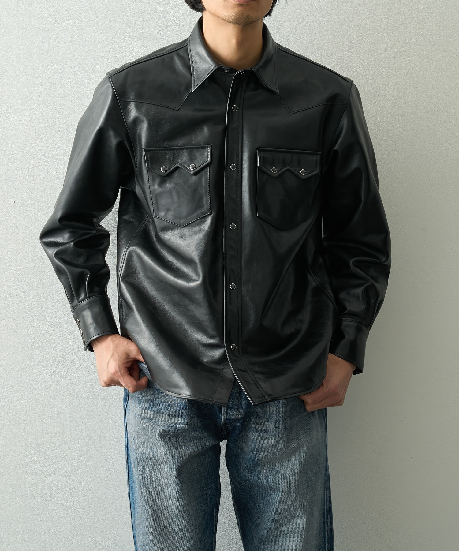 HORSE LEATHER SHIRT VINTAGE W MASSES