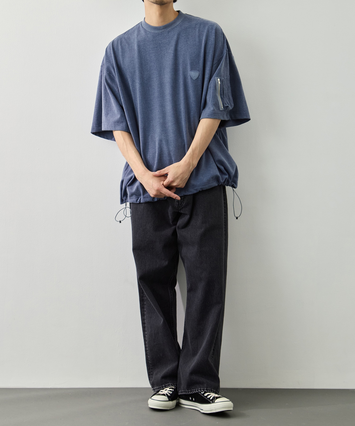 Arm Pocket Balloon T-Shirt is-ness