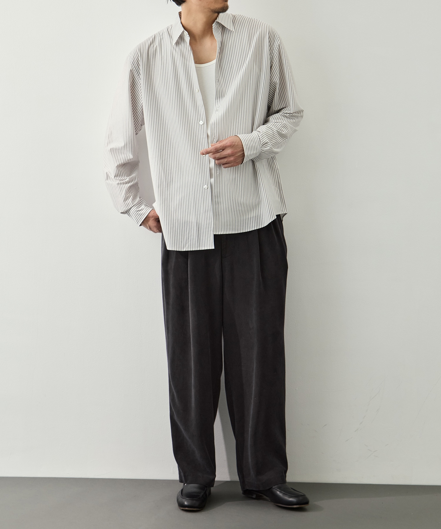 別注tencel wide slacls concause