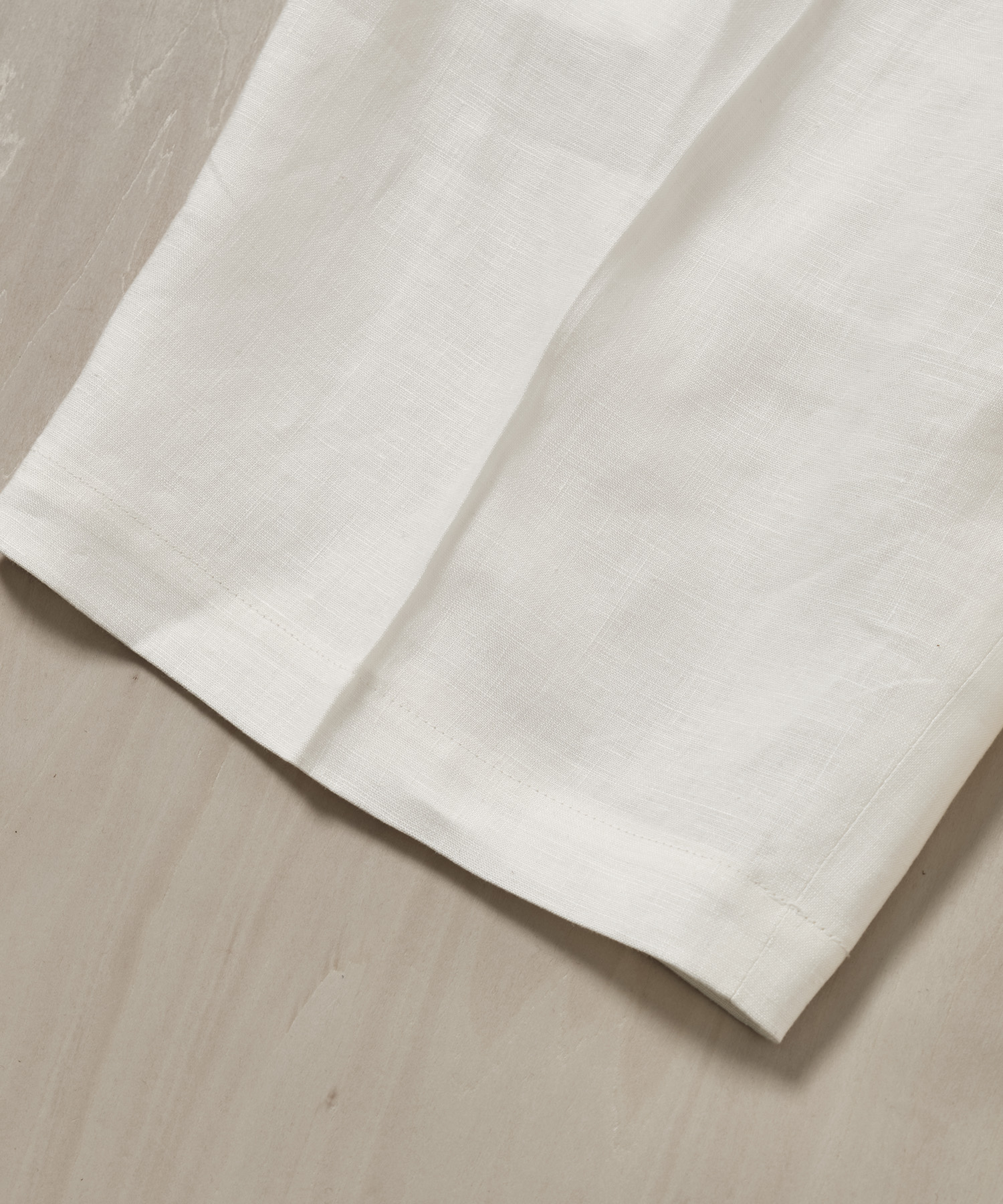 LINEN ONE TUCK SHORTS FUJI