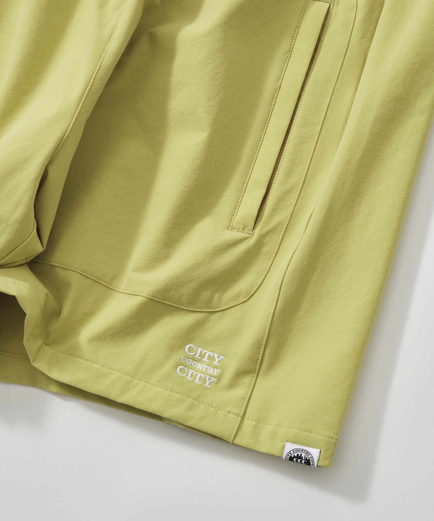 EMBROIDERD LOGO STRECH  NYLON EASY  SHORTS CITY COUNTRY CITY