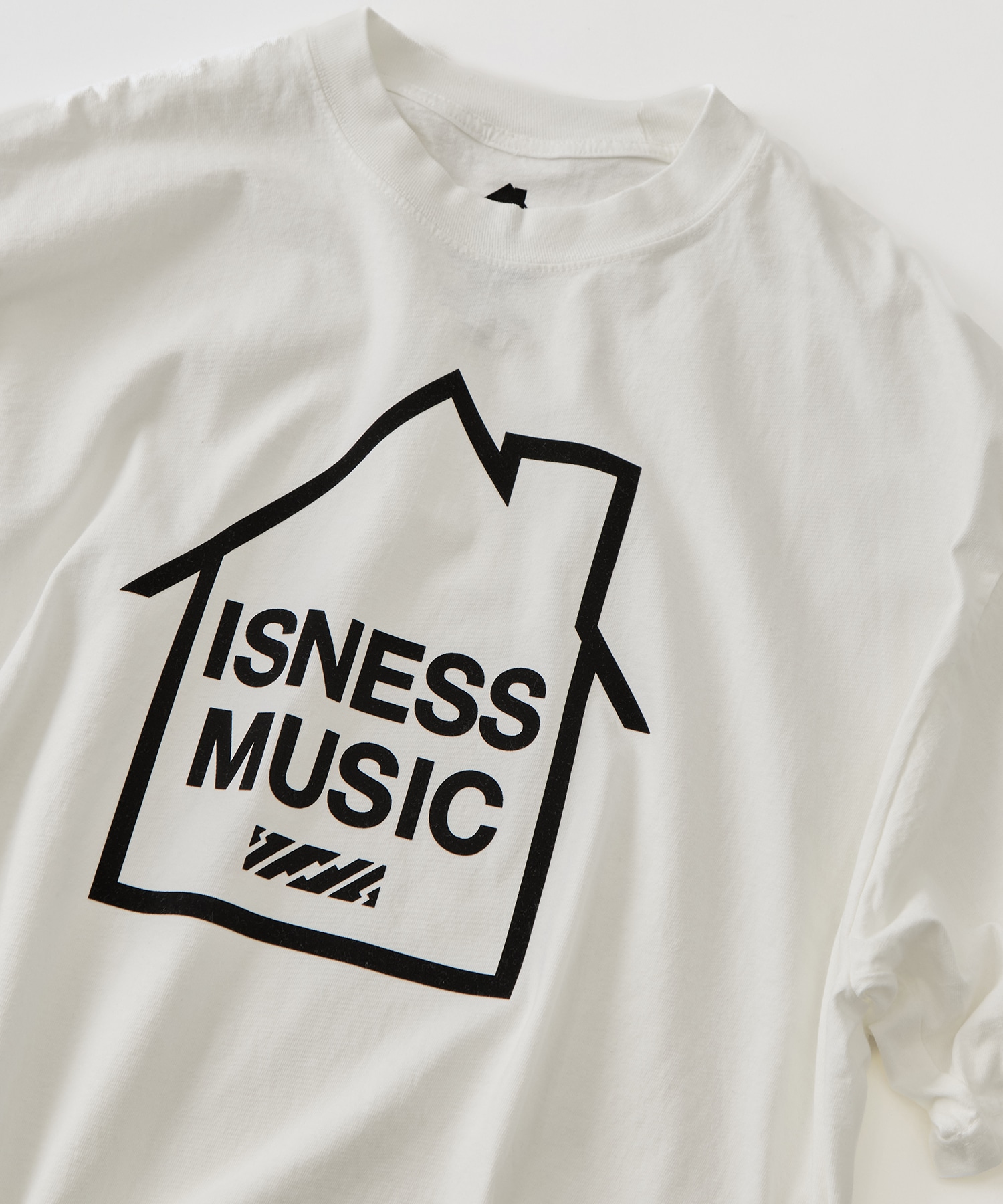 LOGO T-SHIRT is-ness