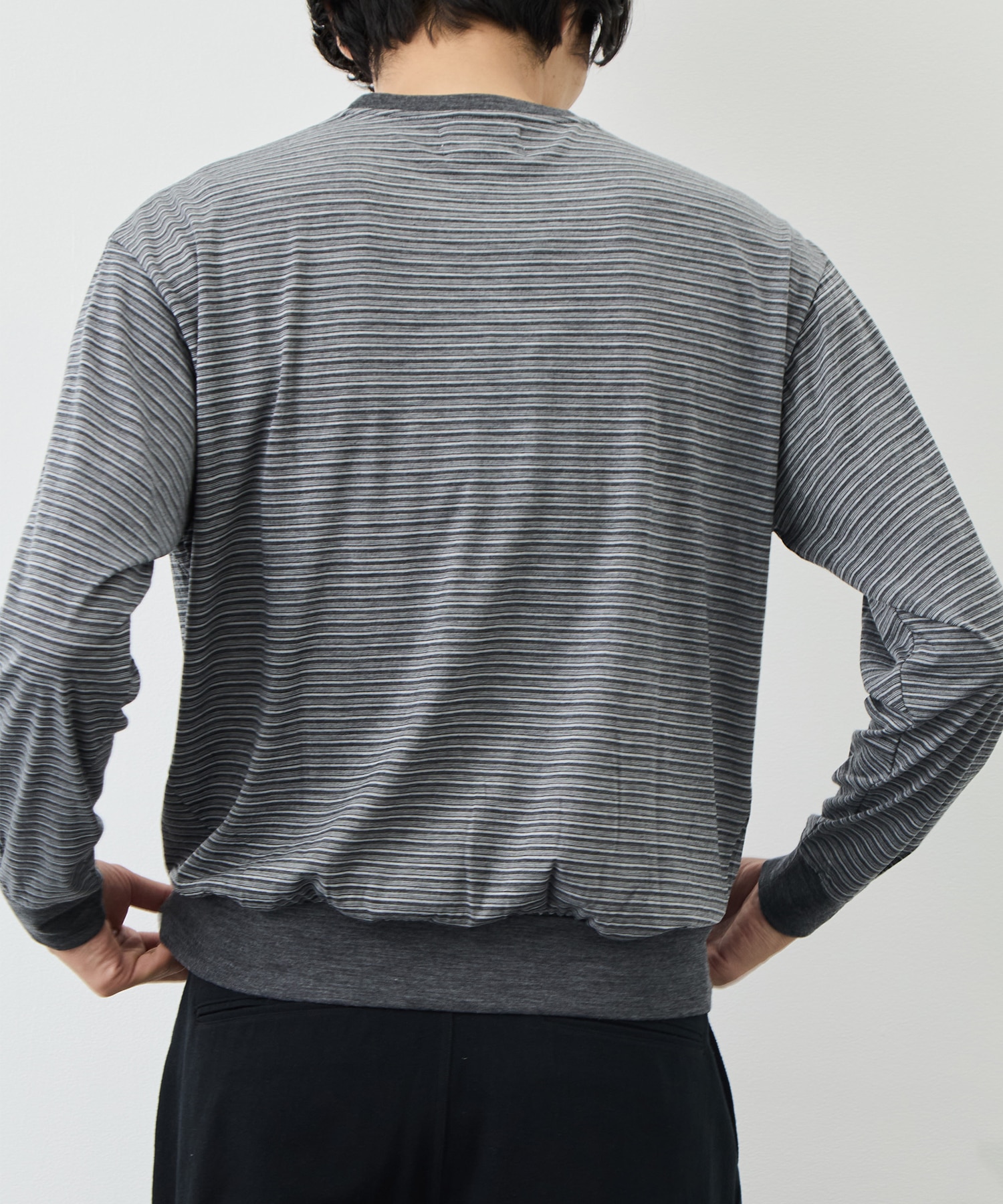 CREW NECK L/S TEE marka