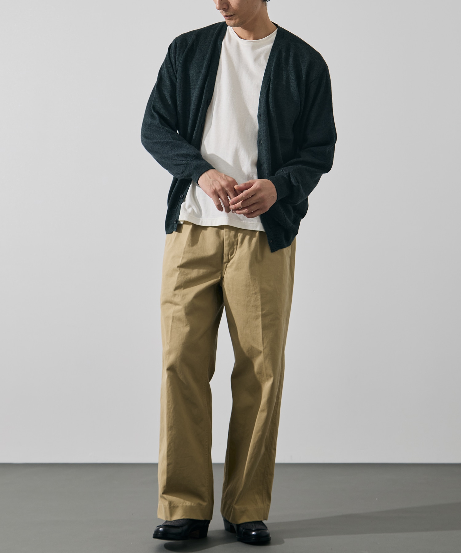 別注 RAMIE WOOL V NECK CARDIGAN BATONER