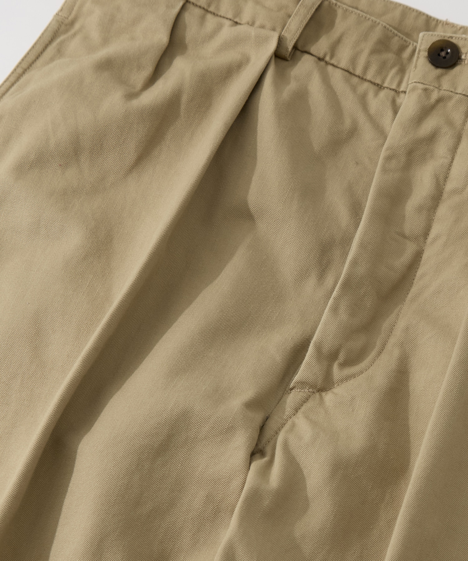 52 Wide Chino Pants blurhmsROOTSTOCK