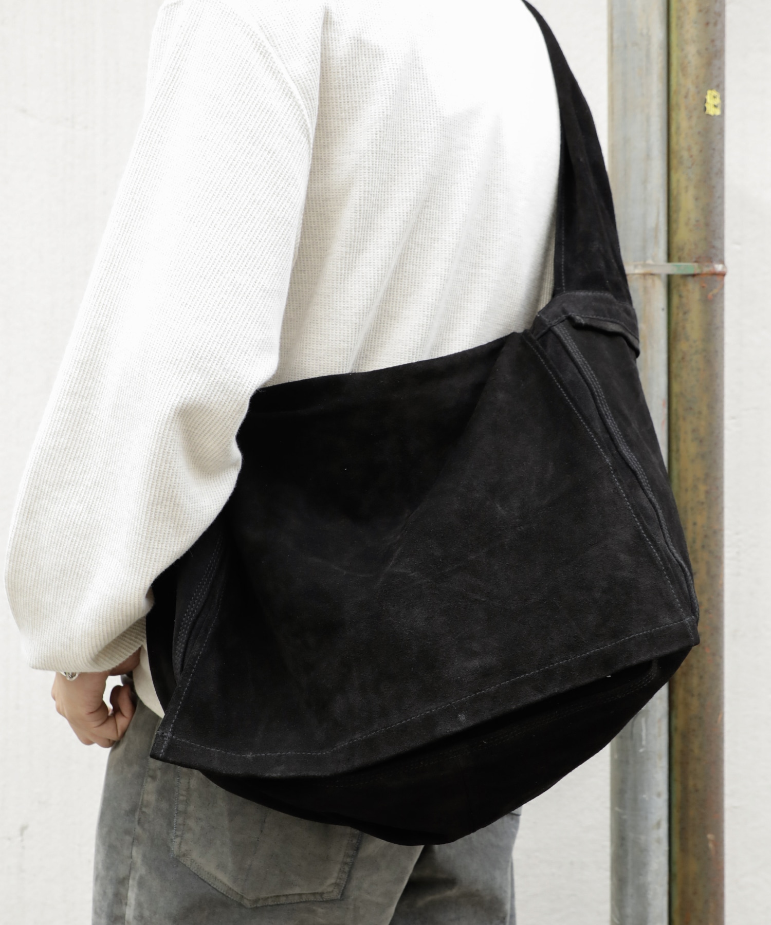 LEATHER SHOULDER BAG -Cow split leather-- SEVEN BY SEVEN