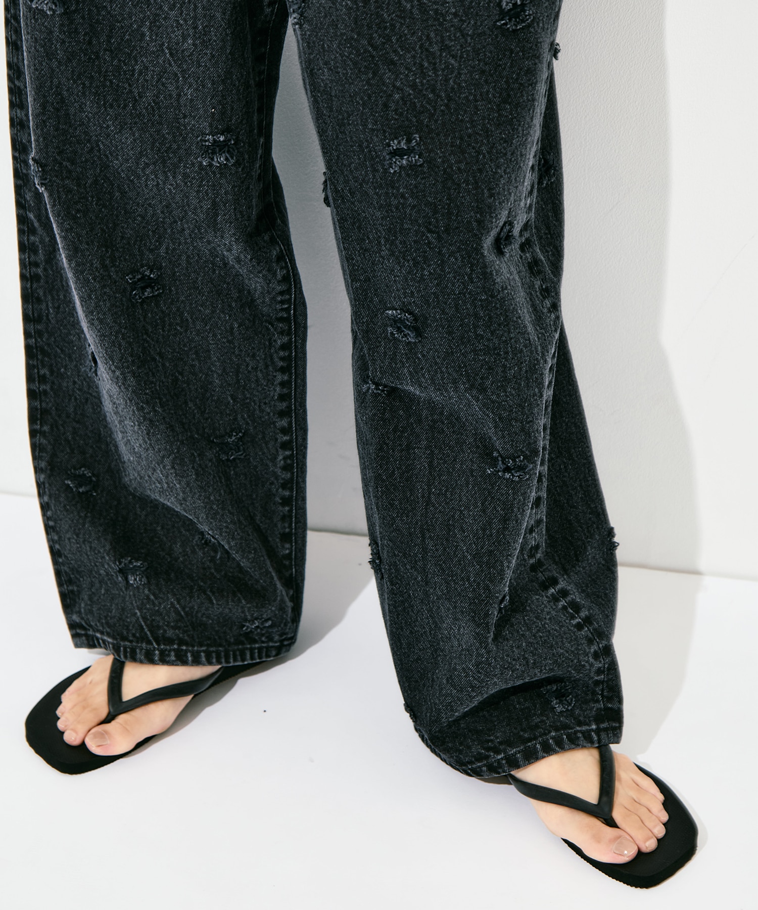 Dot Hole Denim Pants INSCRIRE