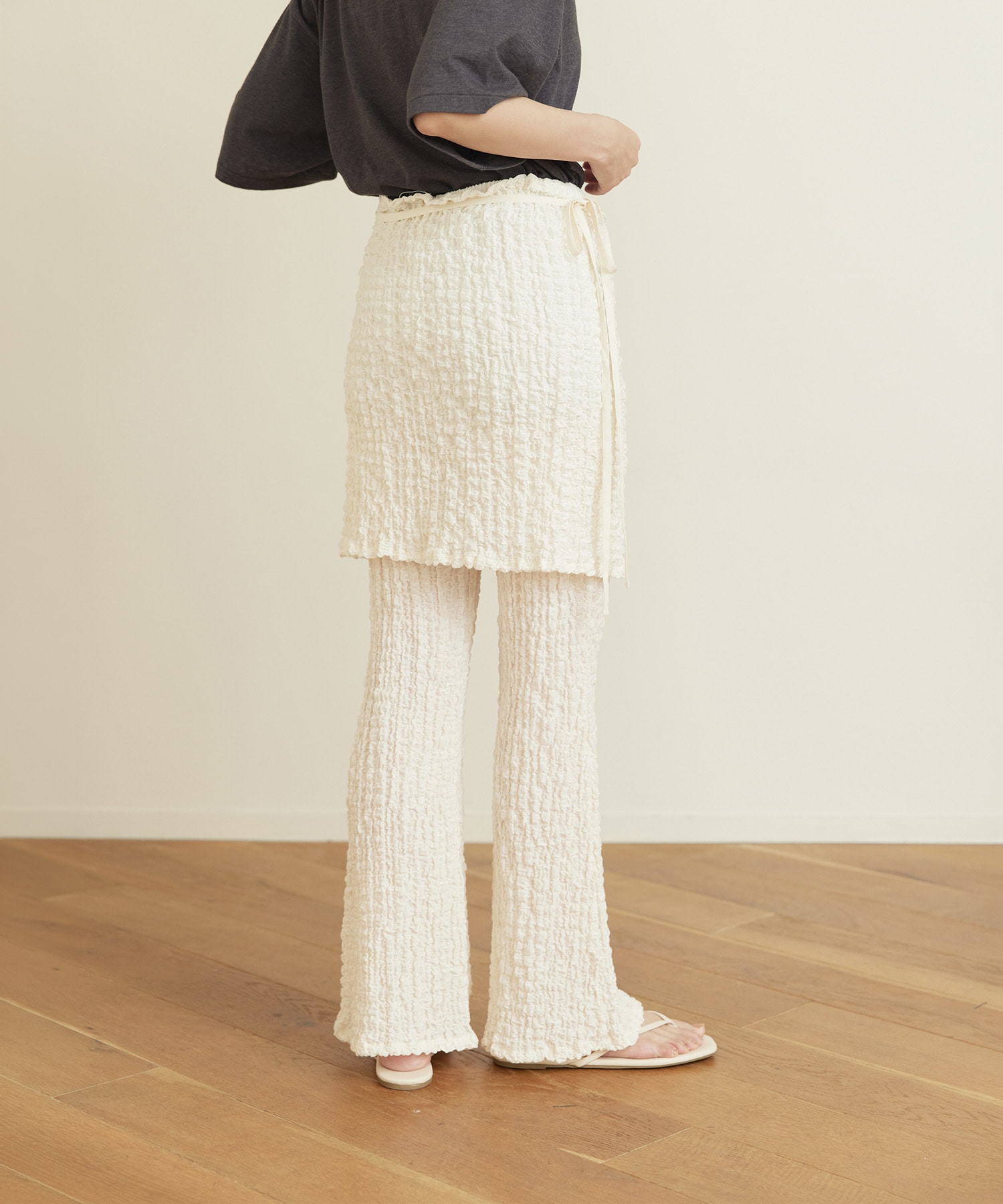 Shrink Lace Apron-Layered Flare Pants PHEENY