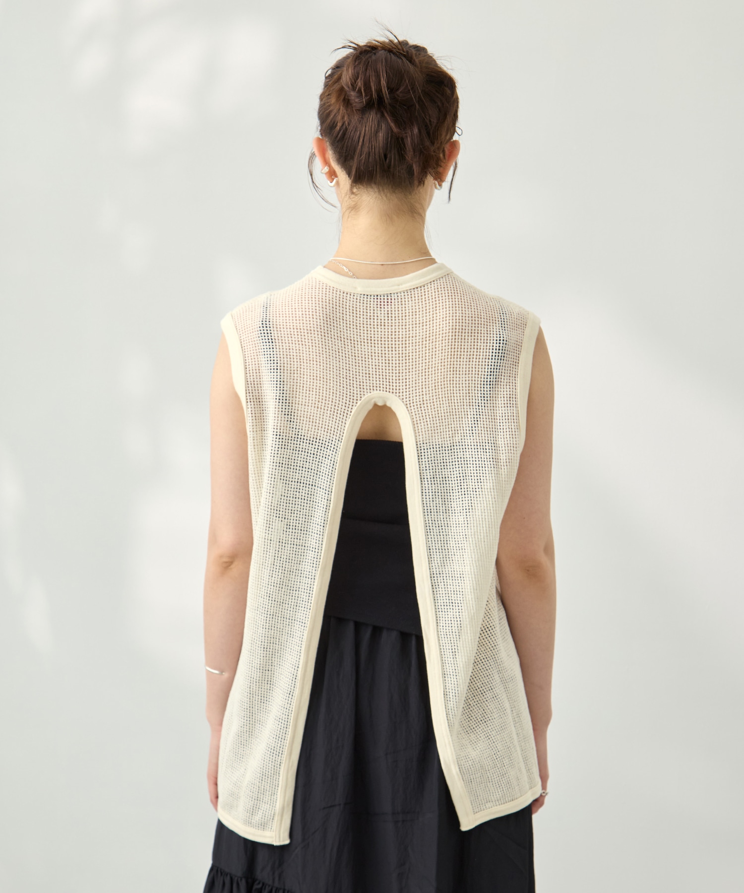 Basket Mesh Back-slit Tank PHEENY