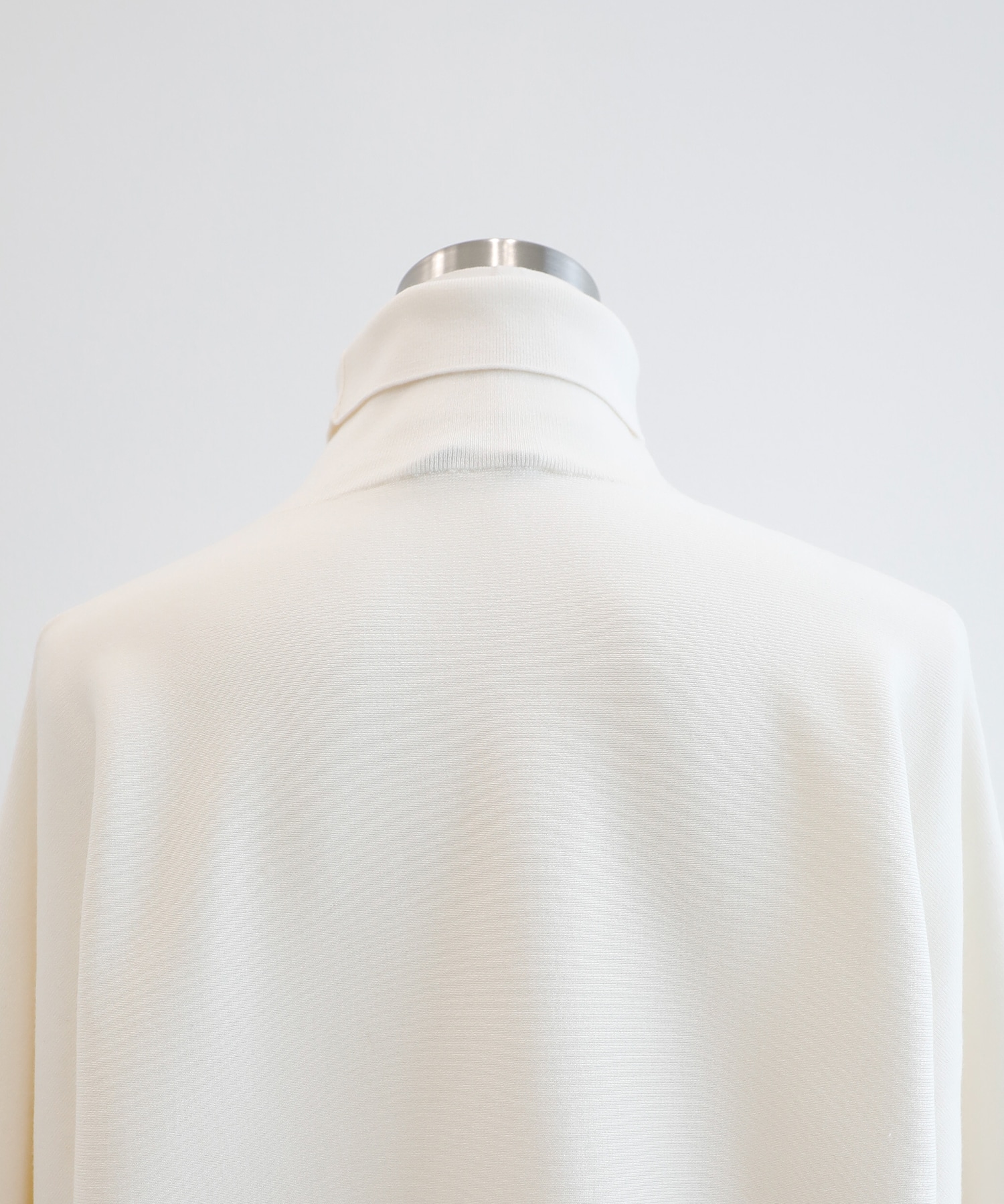 Wool Silk Turtle Knit IIROT