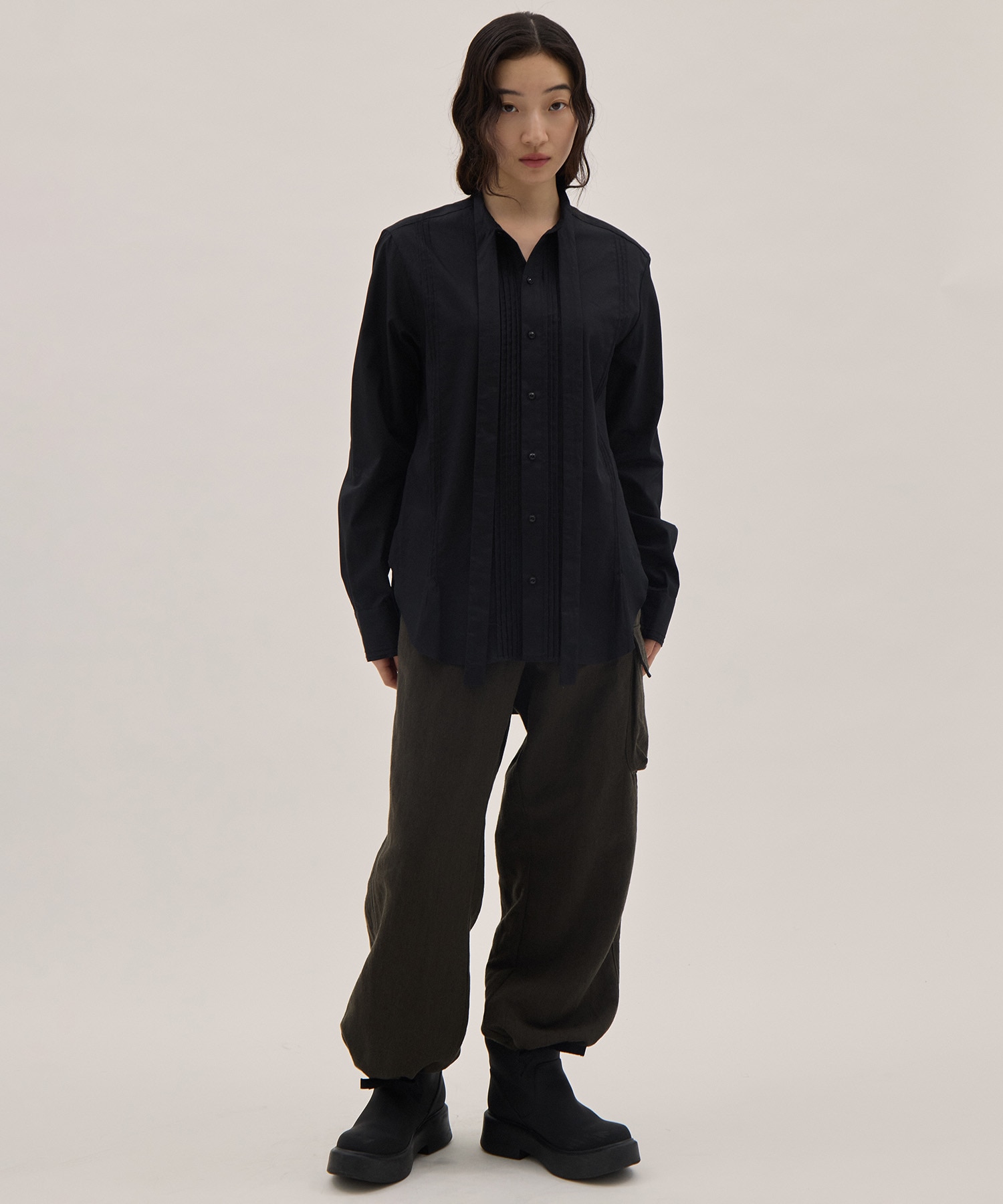 Ribbon Tie Blouse - Solid＆Leopard RhodolirioN