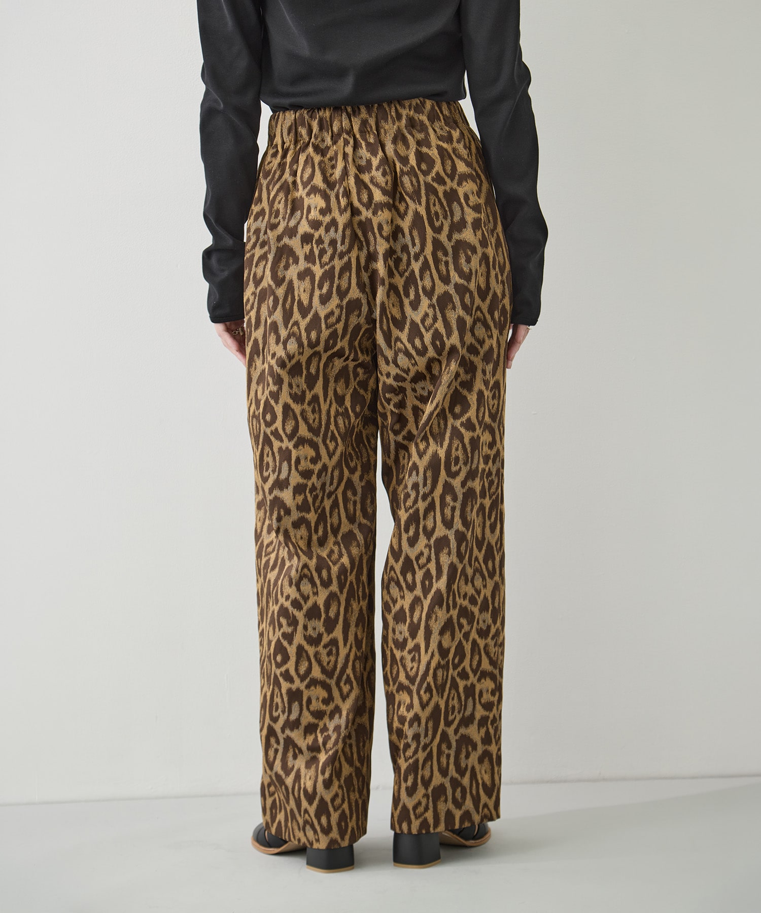 JACQUARD LEOPARD EASY PT TOURNON.